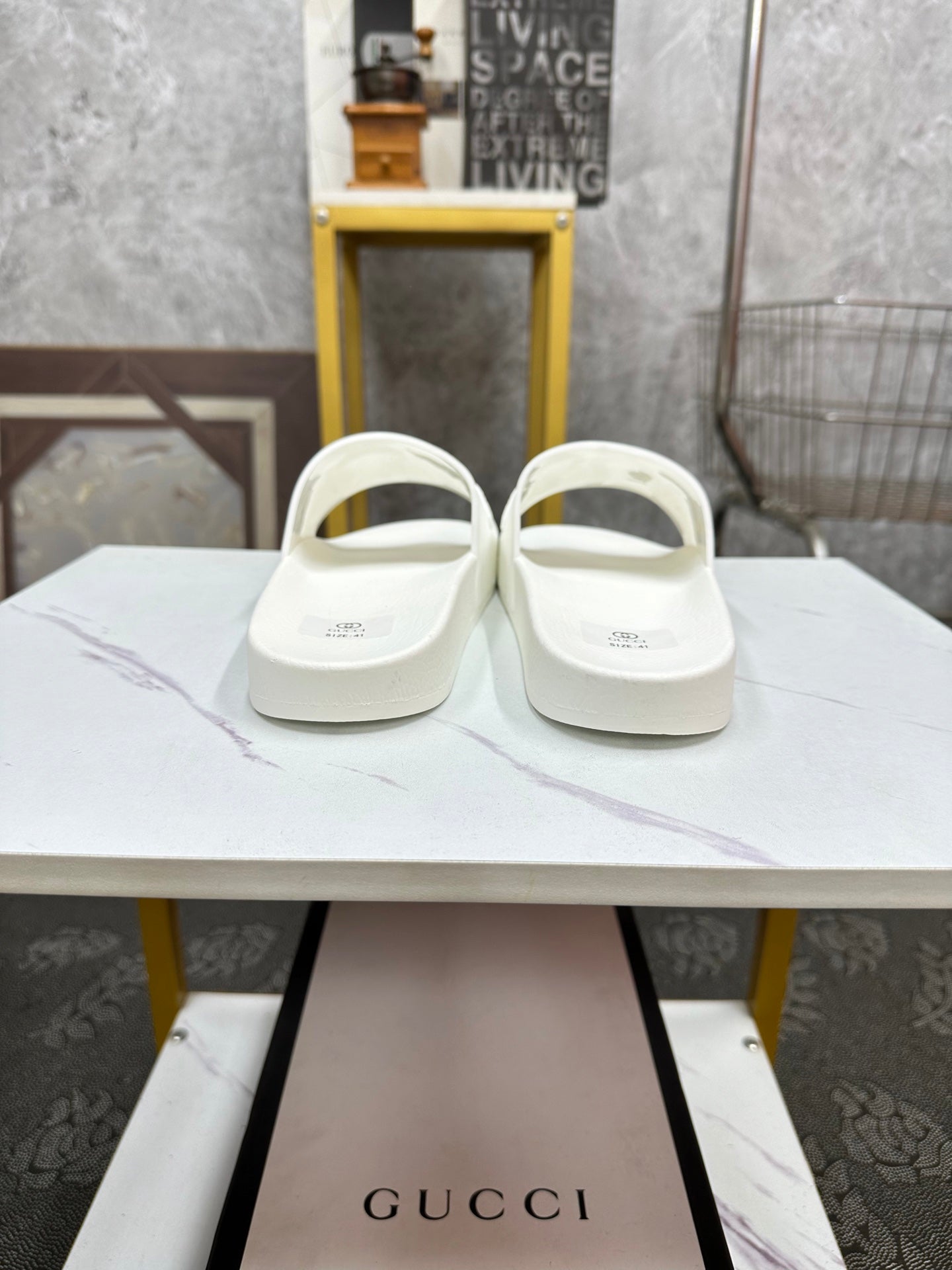 GG Men's Snake Embossed Slide White Rubber 540111