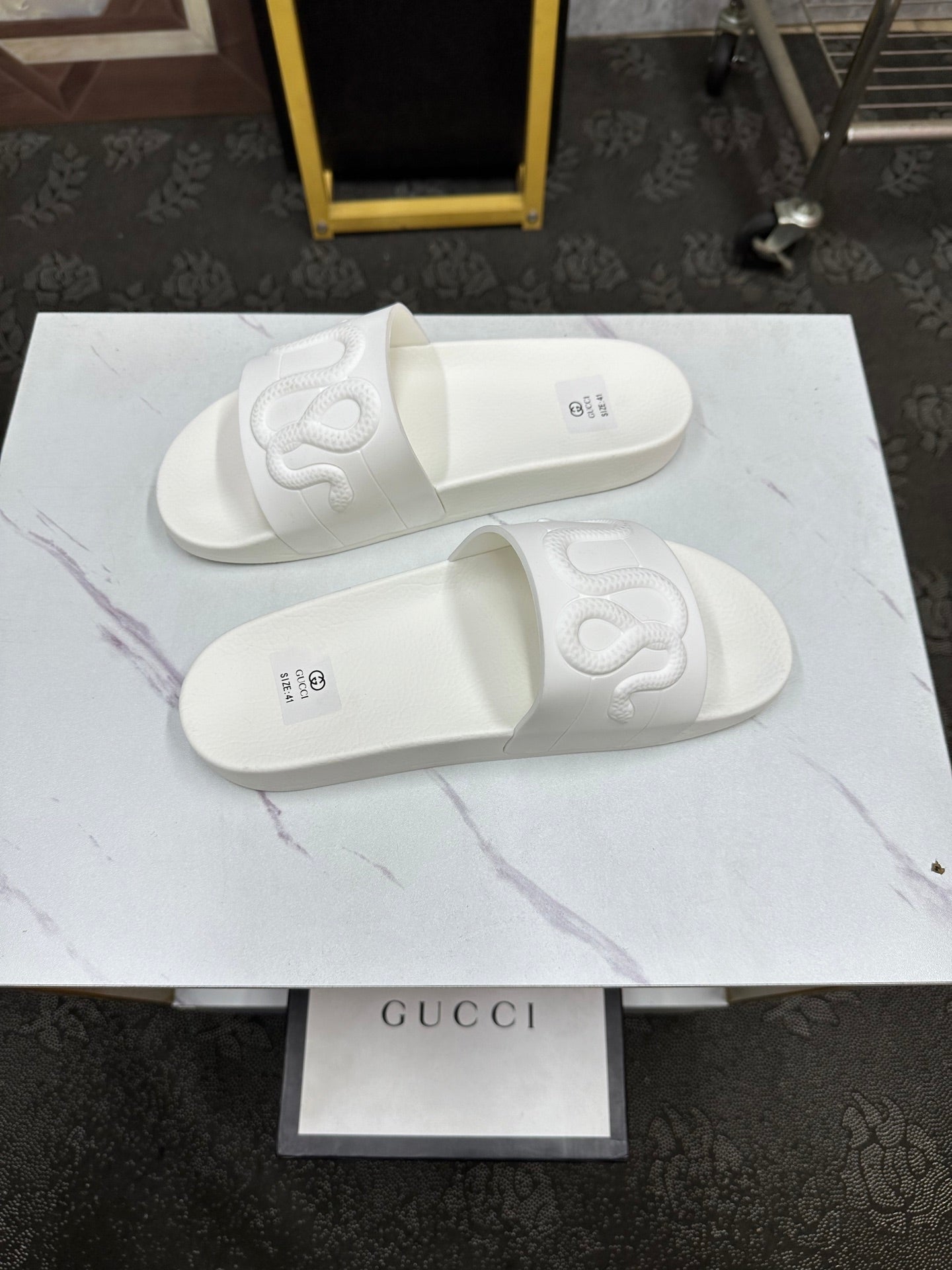 GG Men's Snake Embossed Slide White Rubber 540111