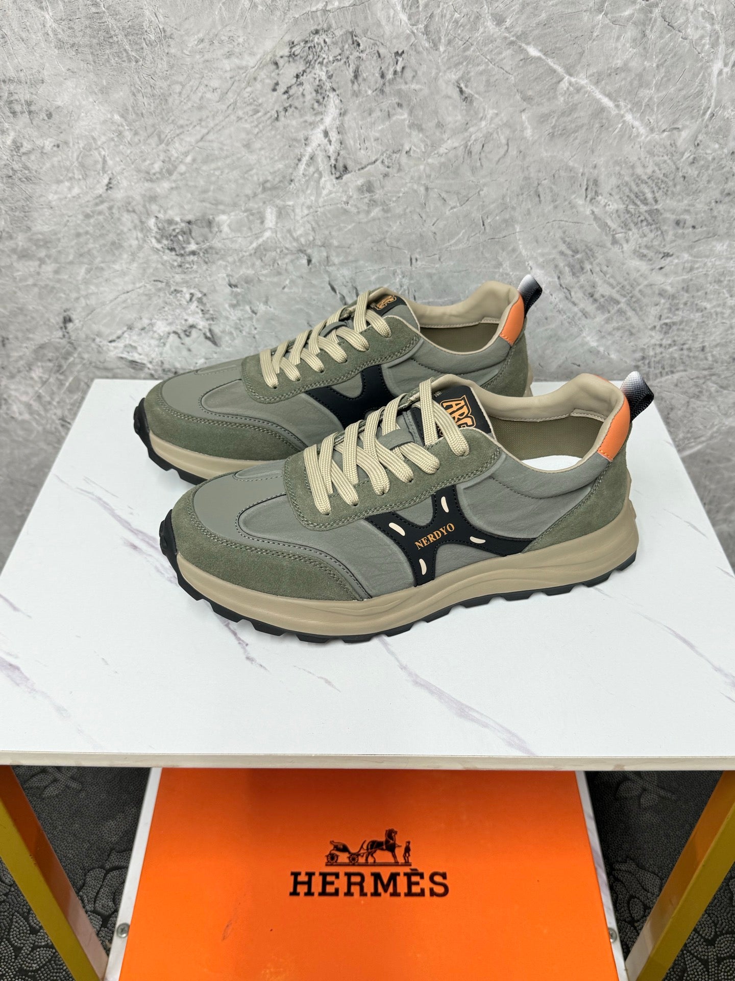 HM Men's Sneaker Moss Green Suede 602095