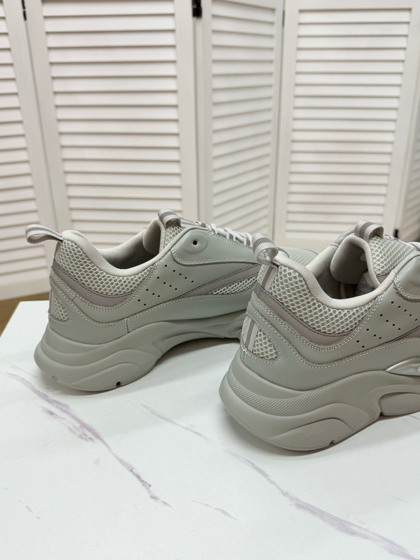 CD B22 Sneaker Grey Mesh Calfskin 648059