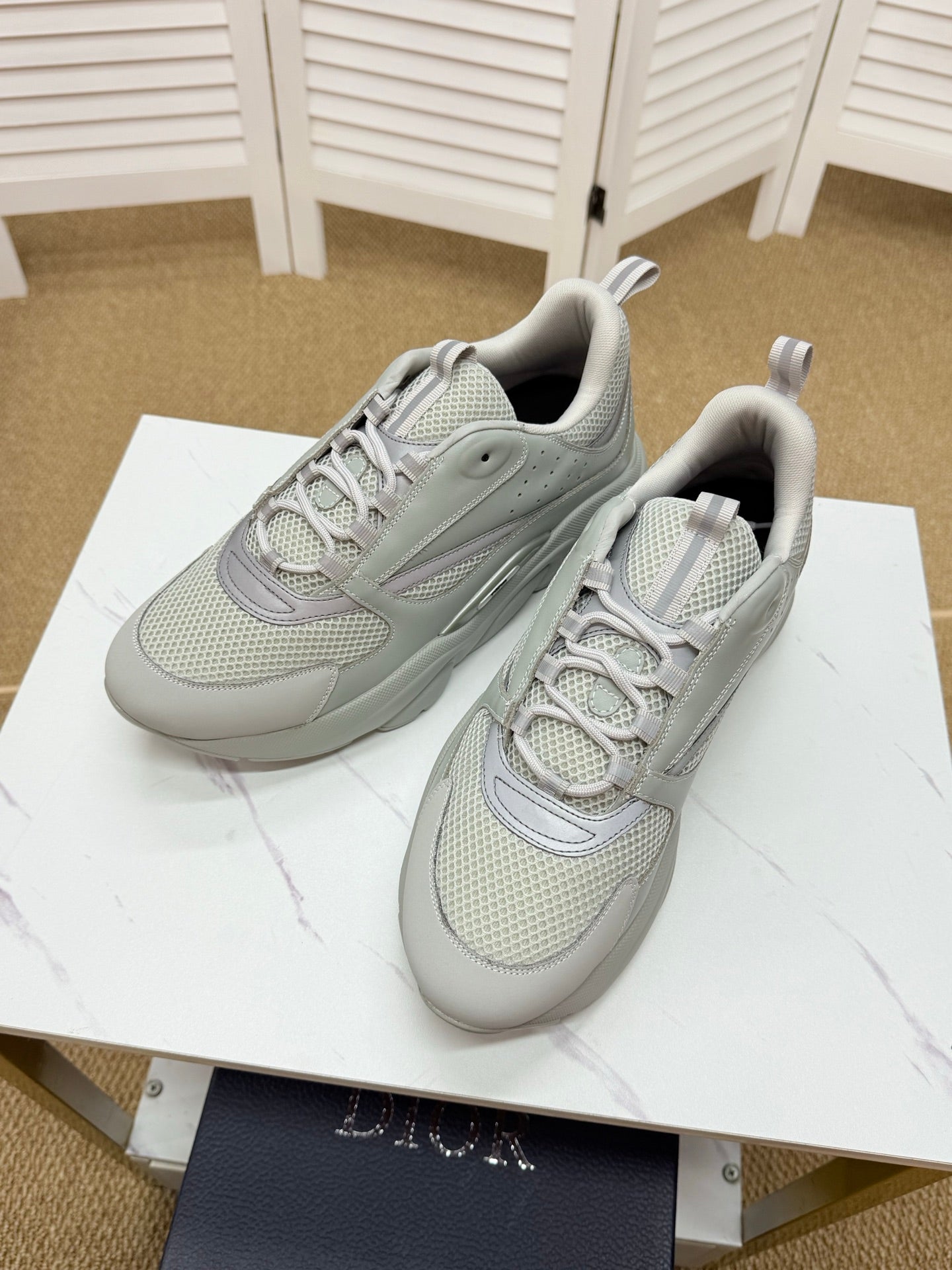 CD B22 Sneaker Grey Mesh Calfskin 648059