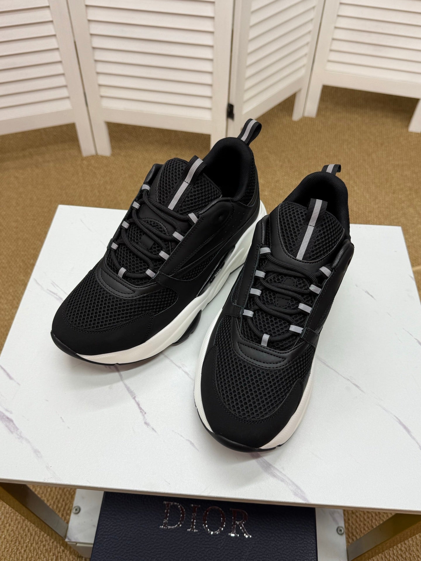 CD B22 Sneaker Black Mesh Calfskin 648068