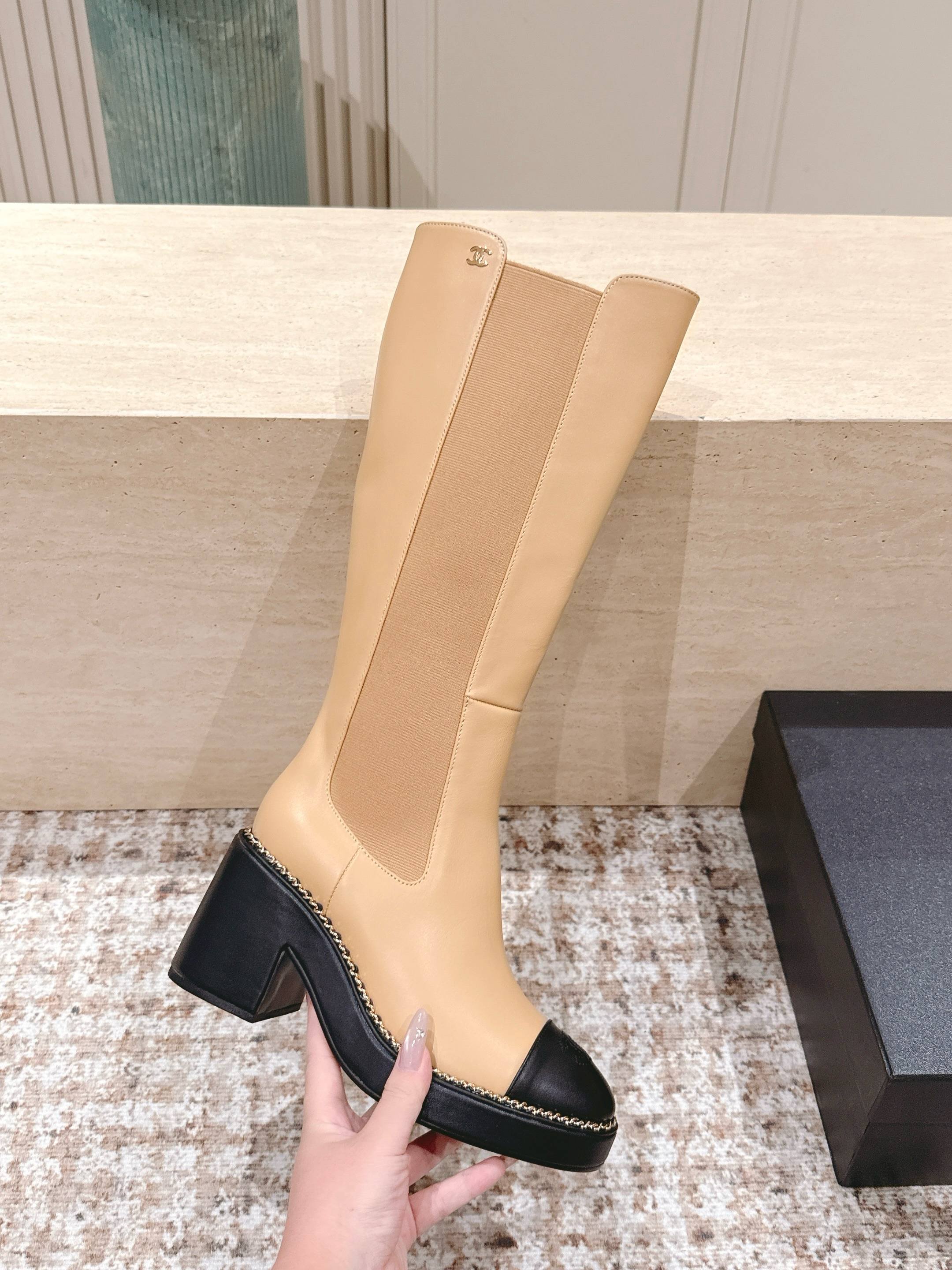 CC 25SS High Boot Beige Black Calfskin 431720