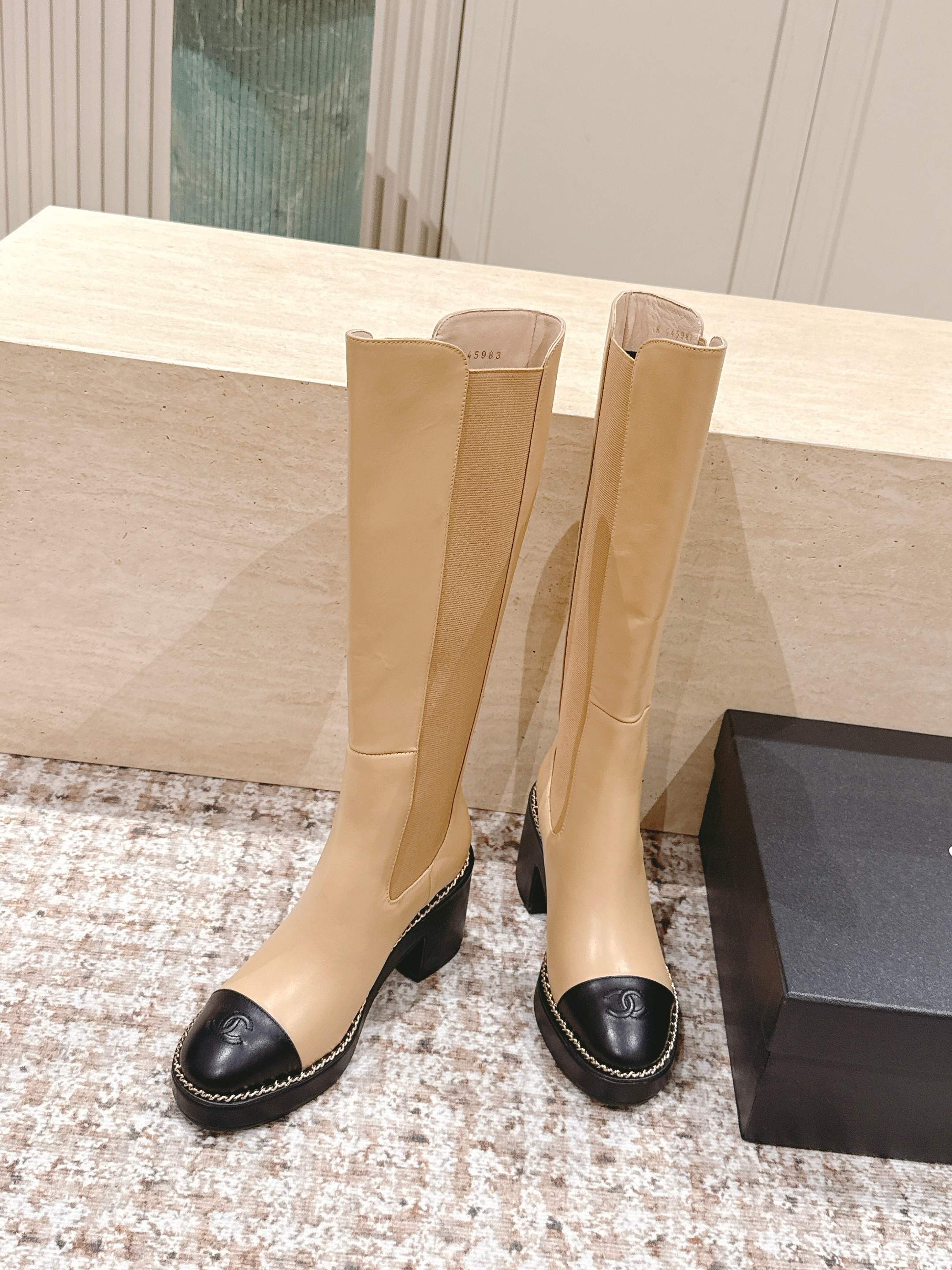 CC 25SS High Boot Beige Black Calfskin 431720