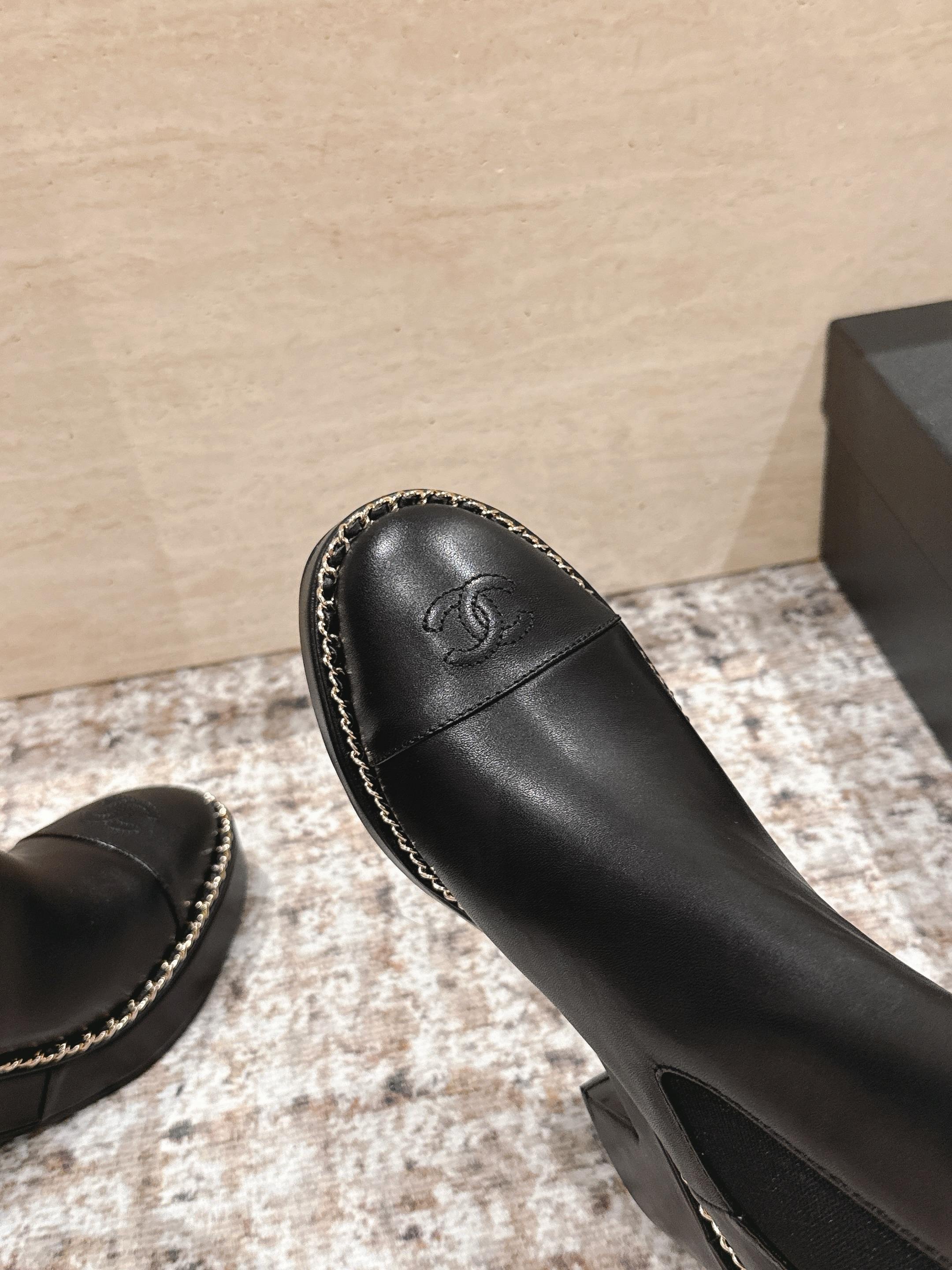 CC 25SS High Boot Black Calfskin 431721