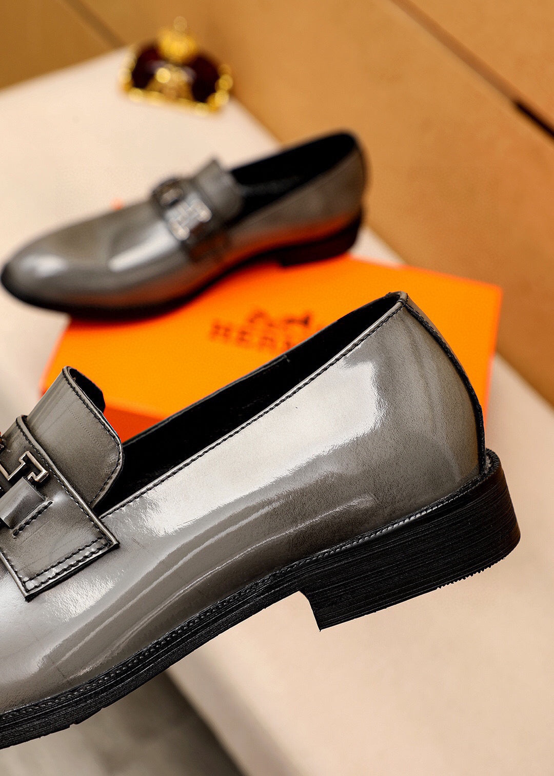 HM Men's Loafers Grey Patent Leather 679793