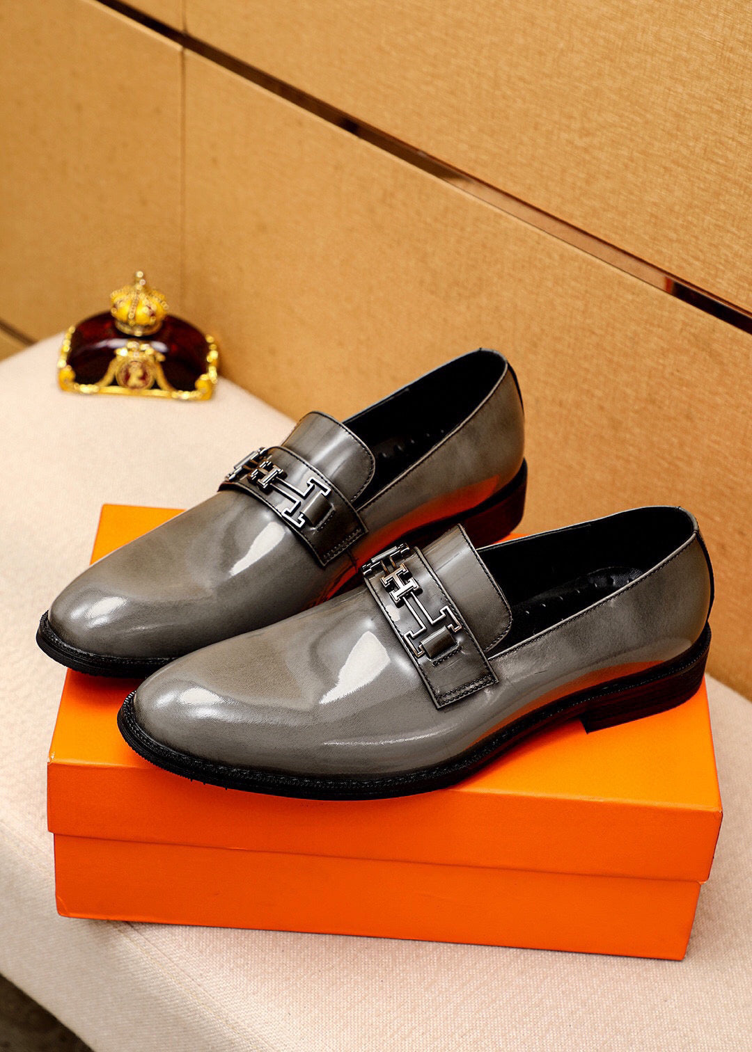 HM Men's Loafers Grey Patent Leather 679793