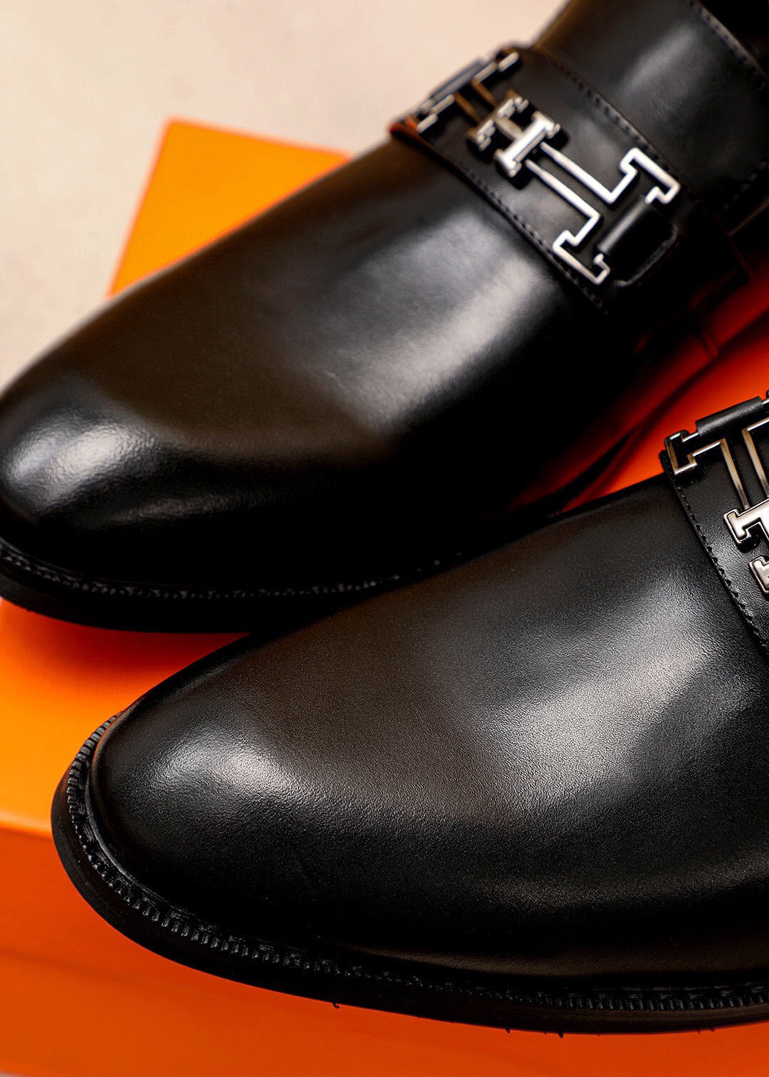 HM Men's Loafers Black Calfskin 679794