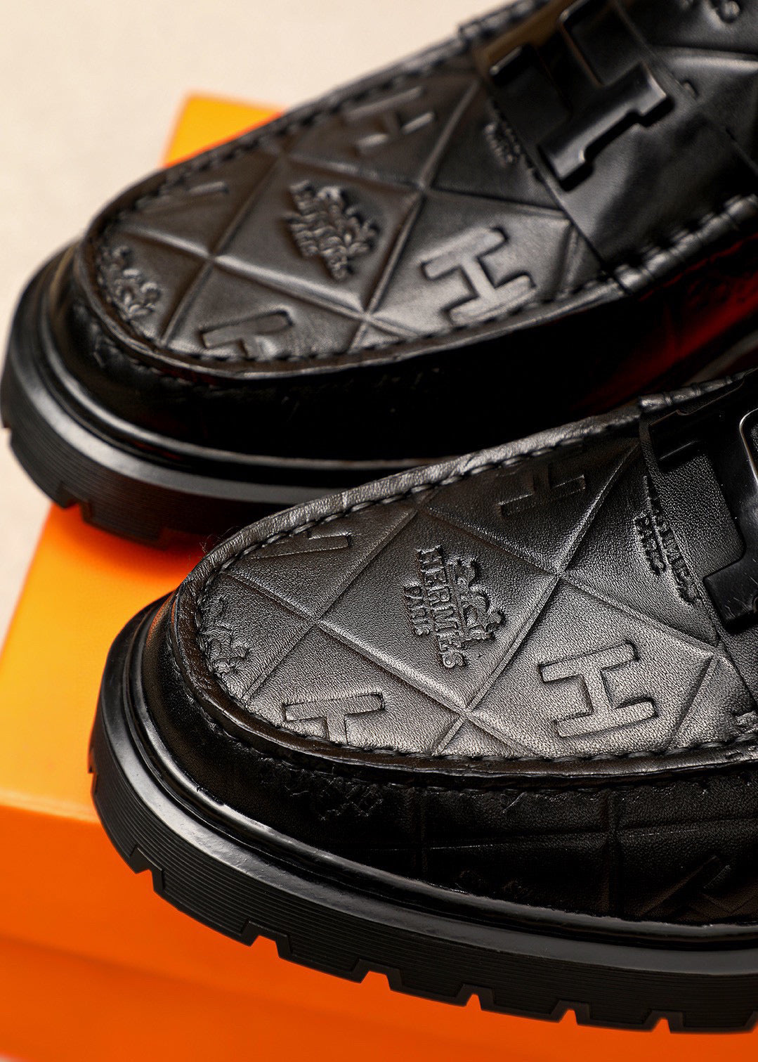 HM Men's Moccasins Loafer Black Calfskin Embossed 710912