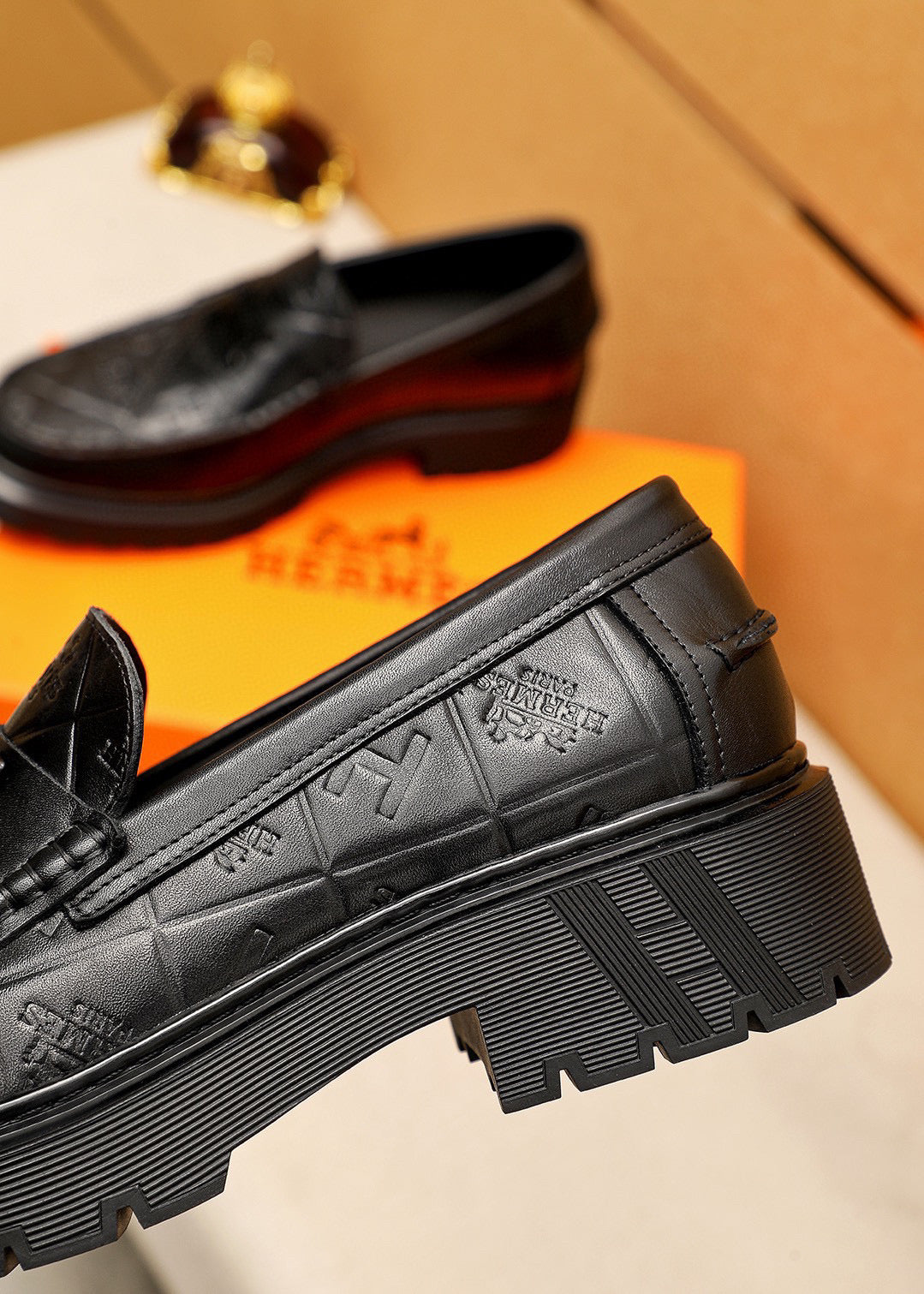 HM Men's Moccasins Loafer Black Calfskin Embossed 710912