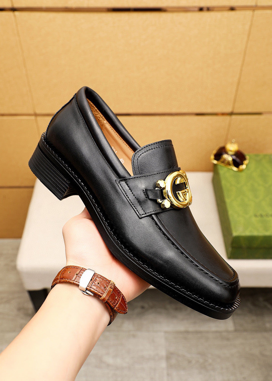 GG Men's Loafer Black GG Gold Cowhide 736977
