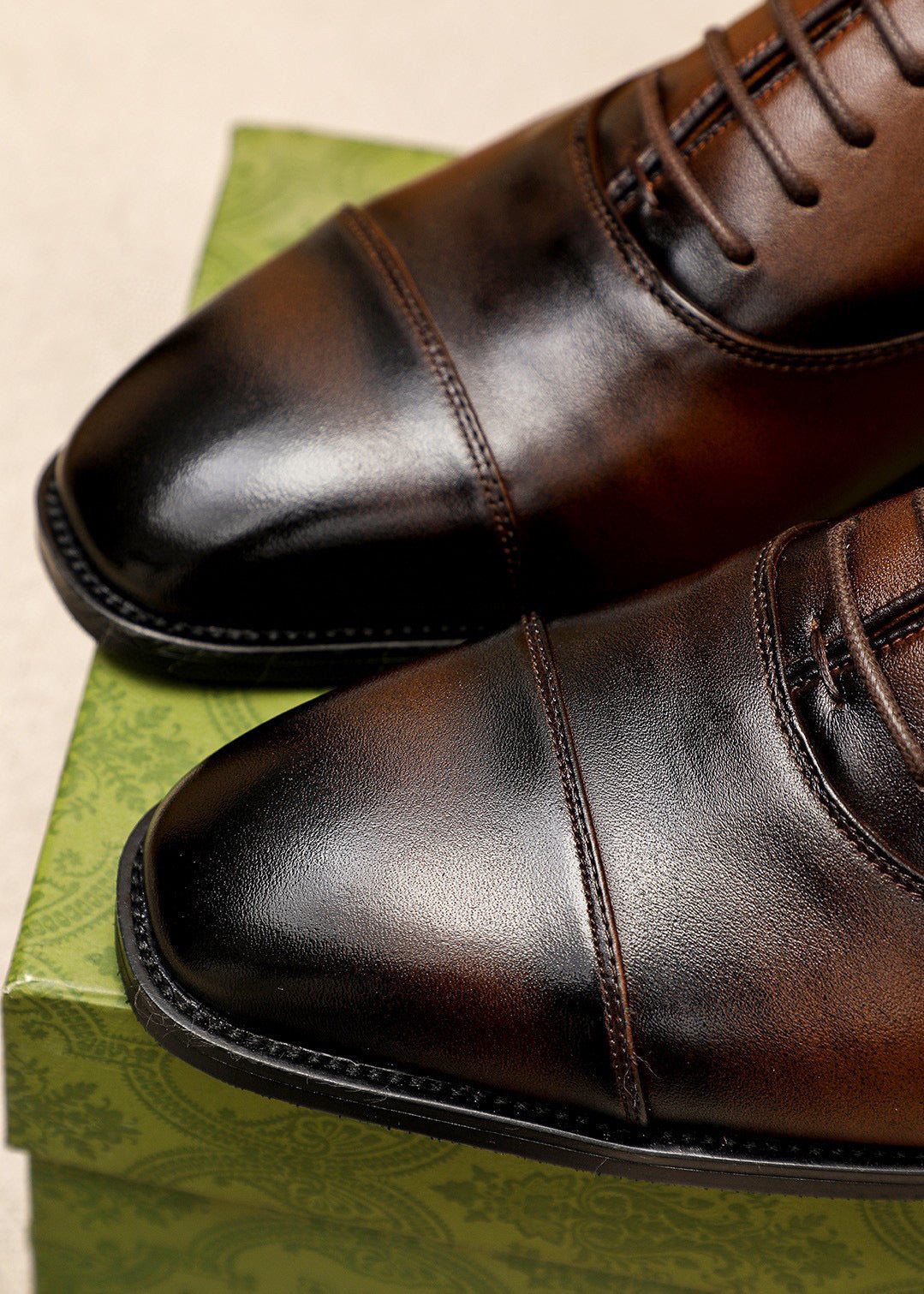 GG Men's Dress Shoe Brown Mix Black Calfskin 742980