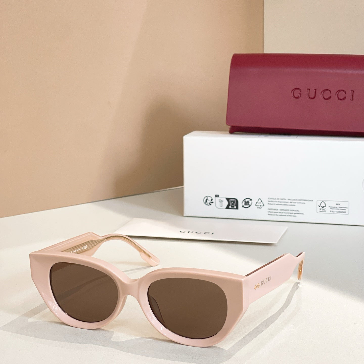 Gucci Sunglasses 597582