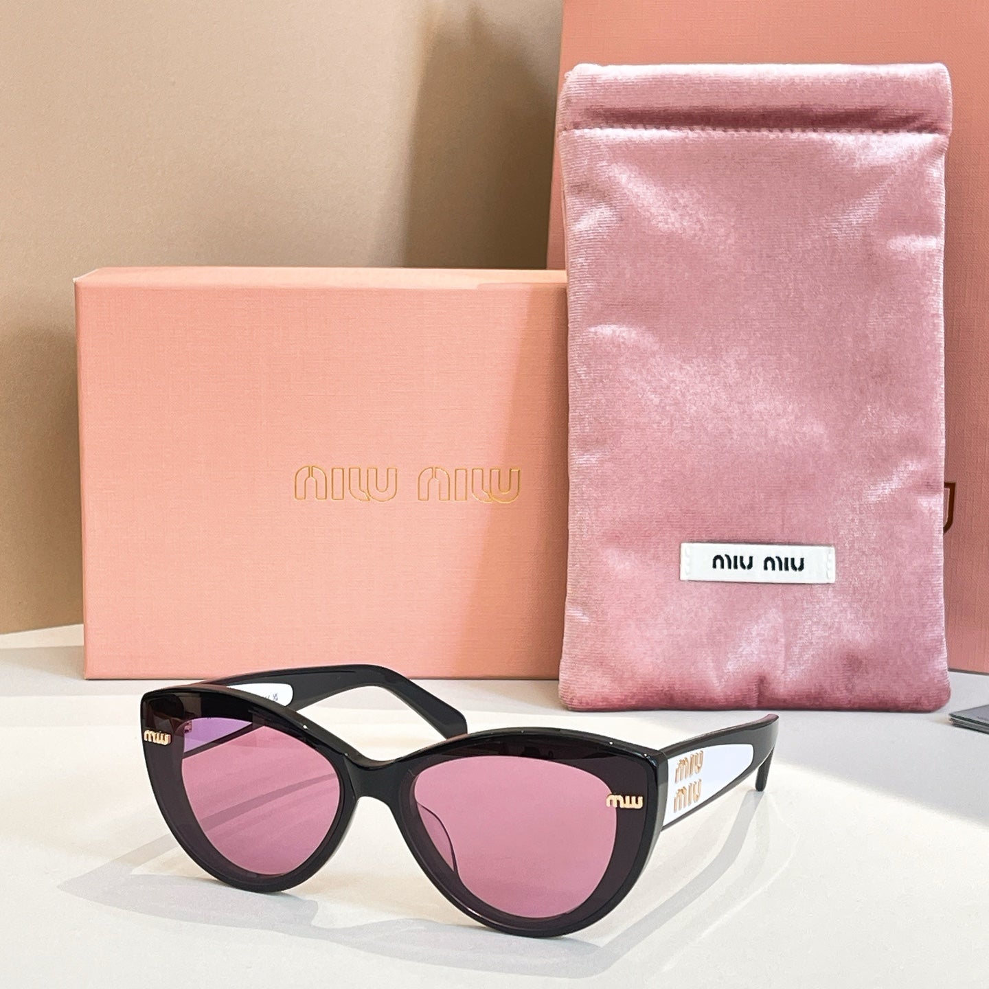 Miumiu Sunglasses 697297