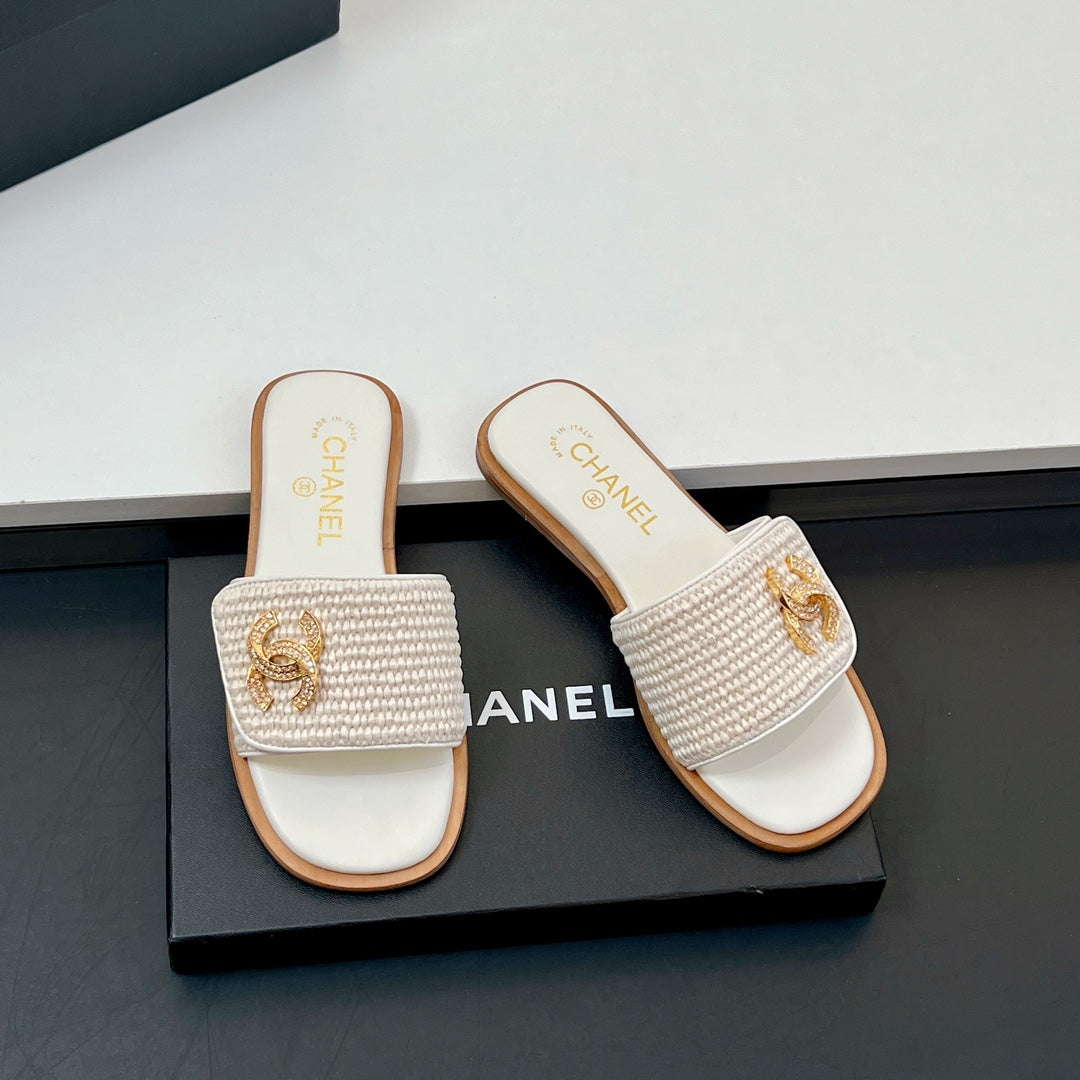 CC Slippers In White Palm Fiber 149725