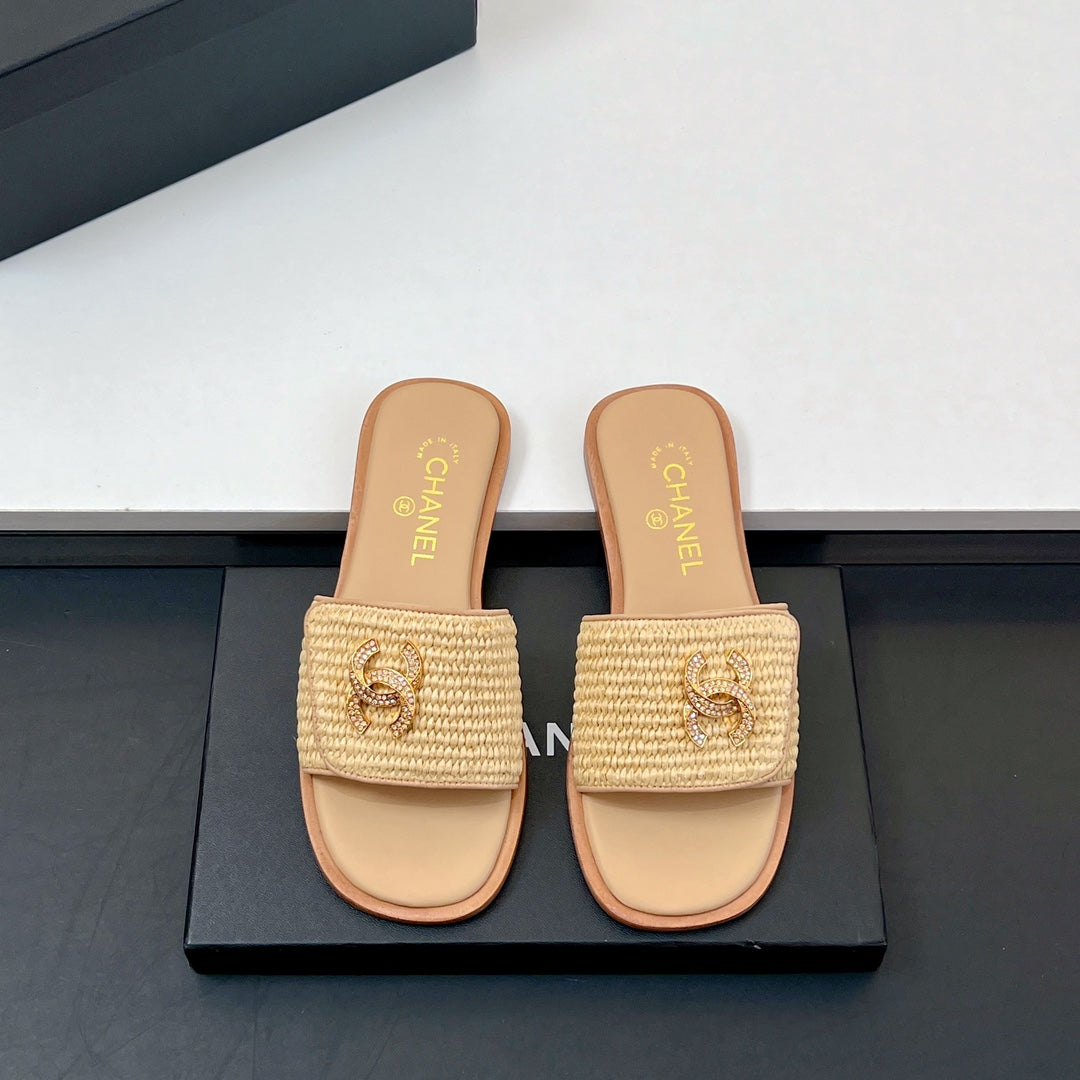 CC Slippers In Dark Beige Palm Fiber 149727