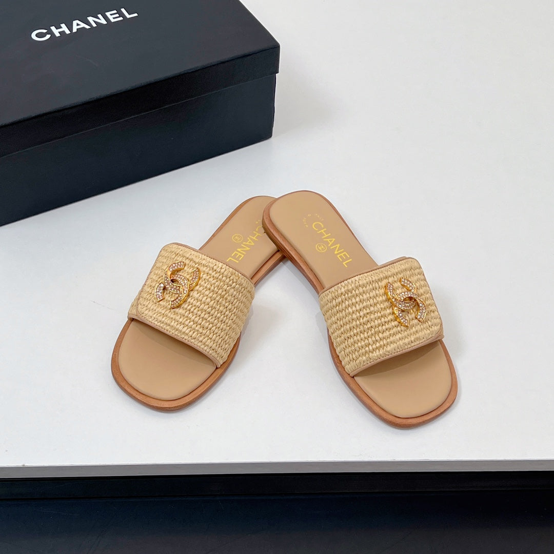 CC Slippers In Dark Beige Palm Fiber 149727