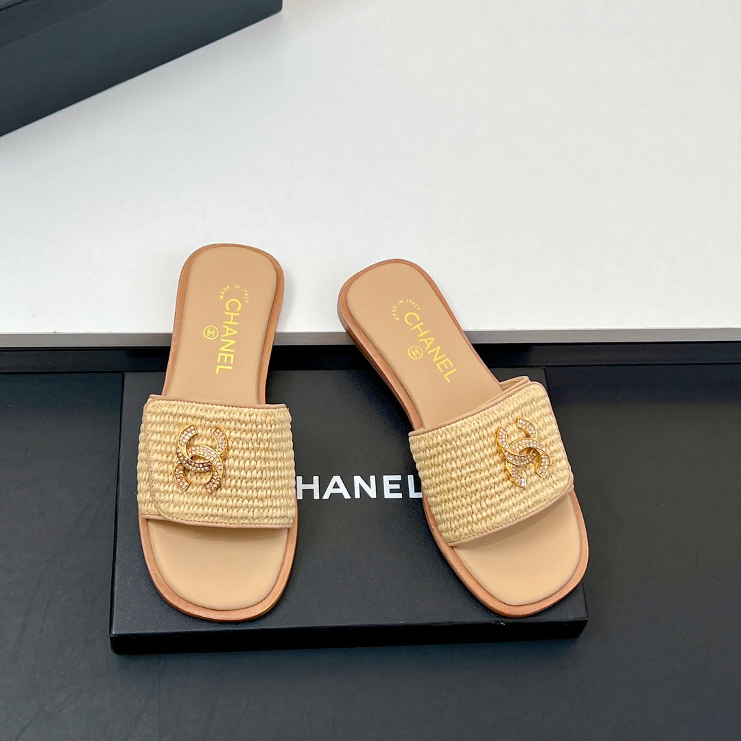 CC Slippers In Dark Beige Palm Fiber 149727