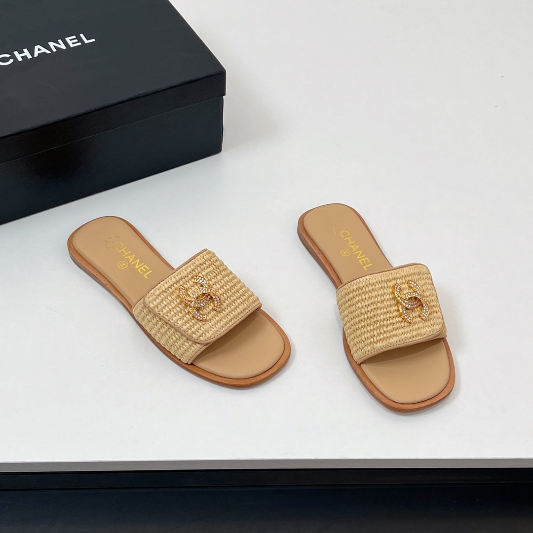 CC Slippers In Dark Beige Palm Fiber 149727