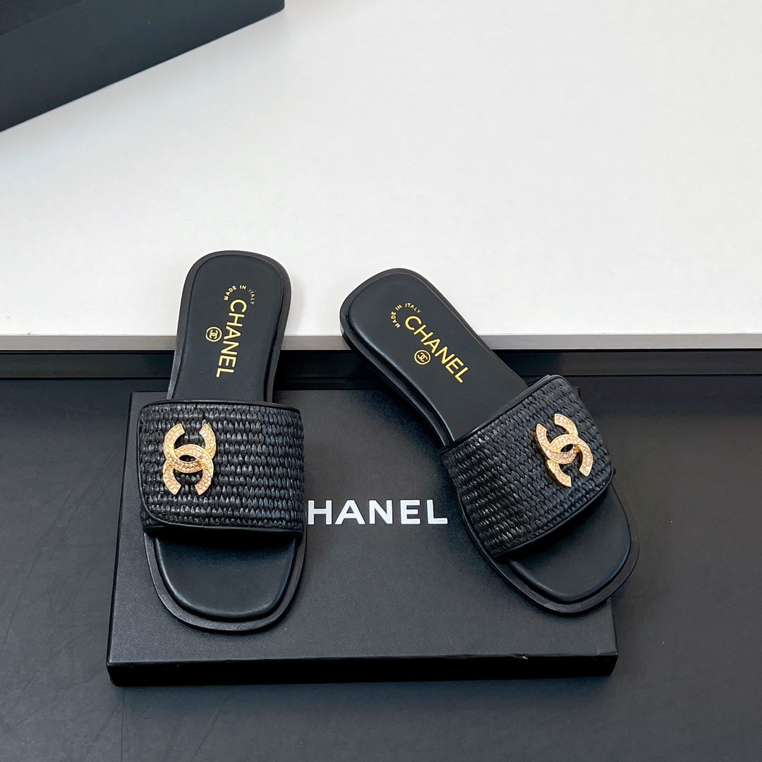 CC Slippers In Black Palm Fiber 149729