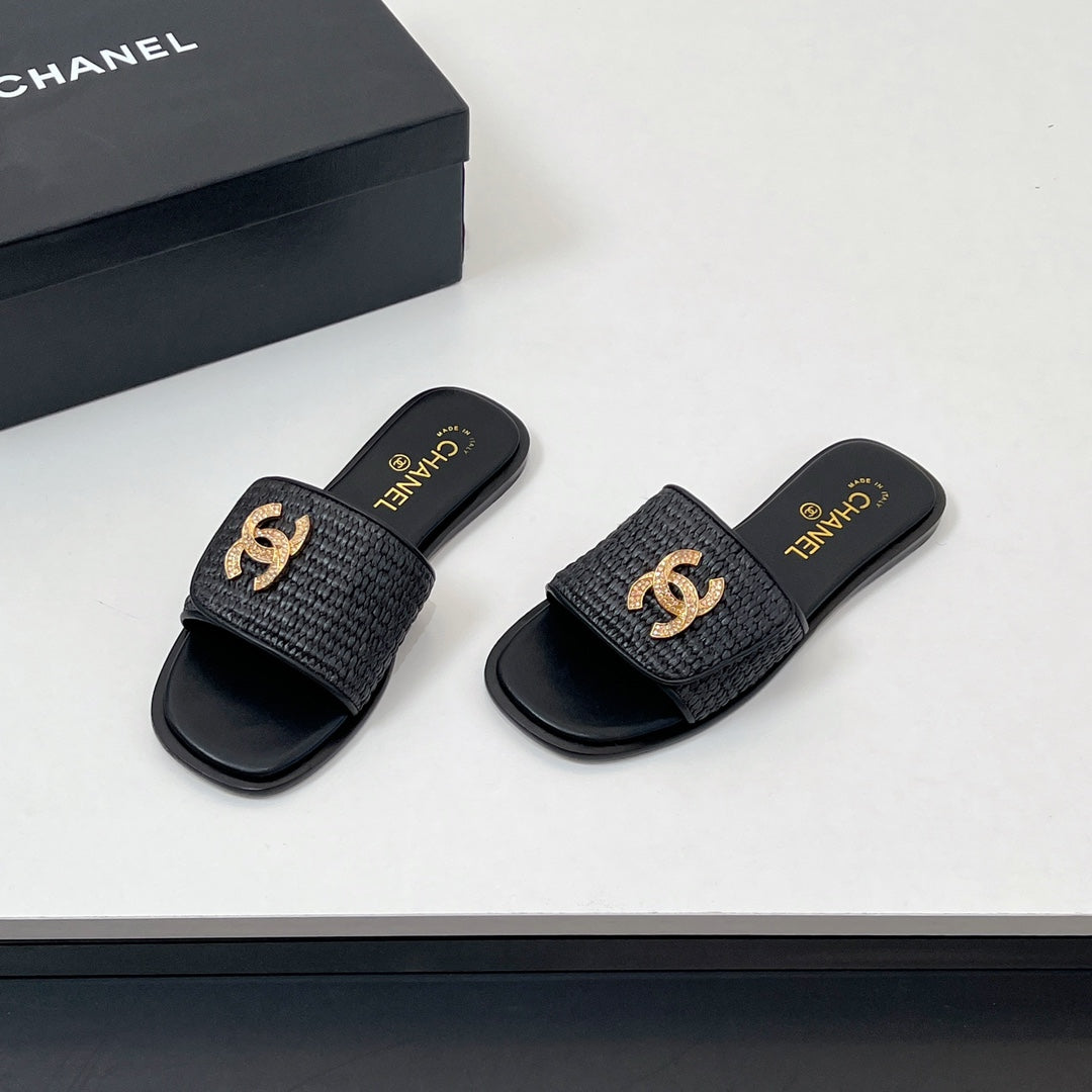 CC Slippers In Black Palm Fiber 149729