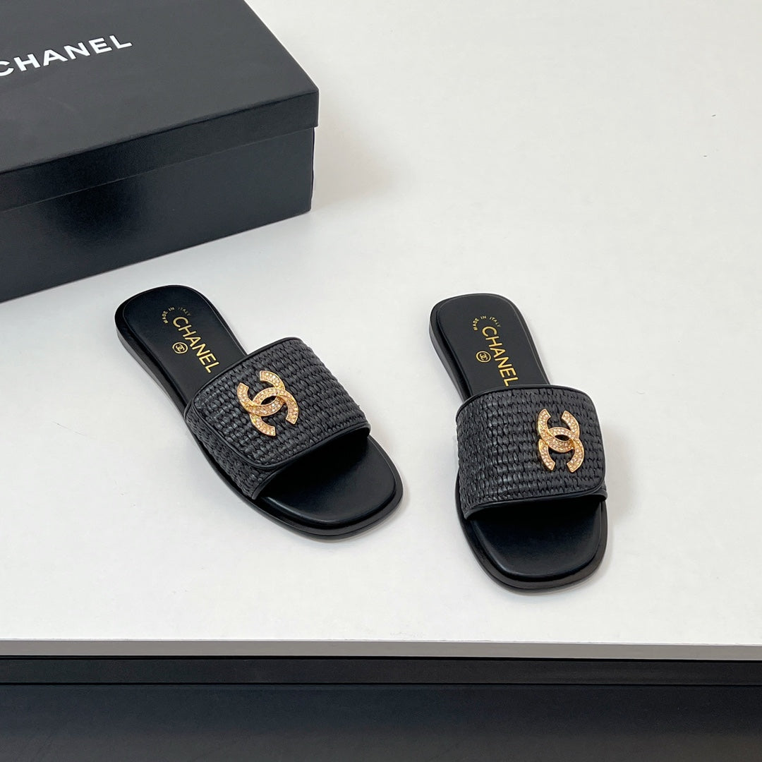 CC Slippers In Black Palm Fiber 149729