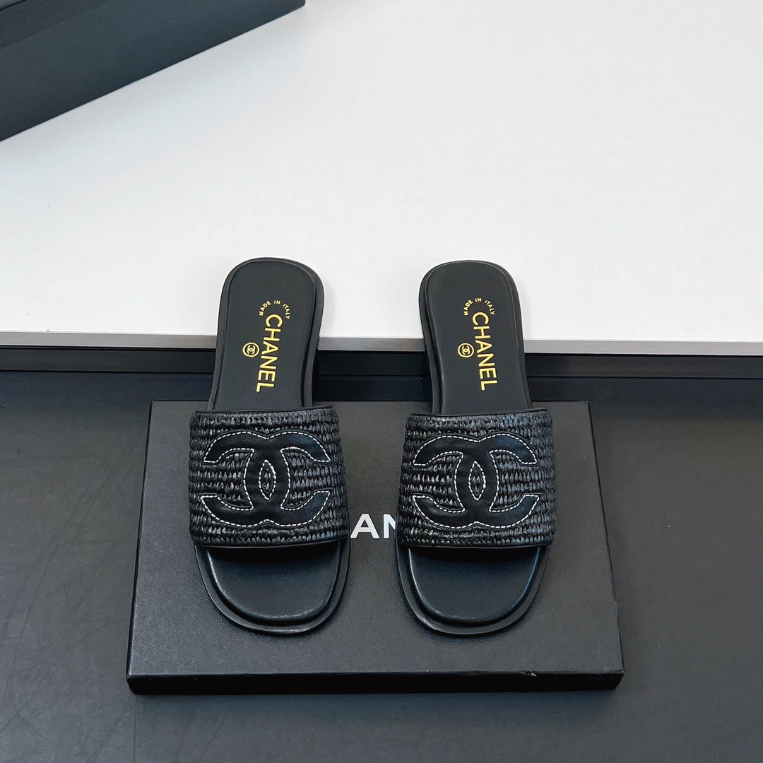 CC Slippers In Black Palm Fiber 149740