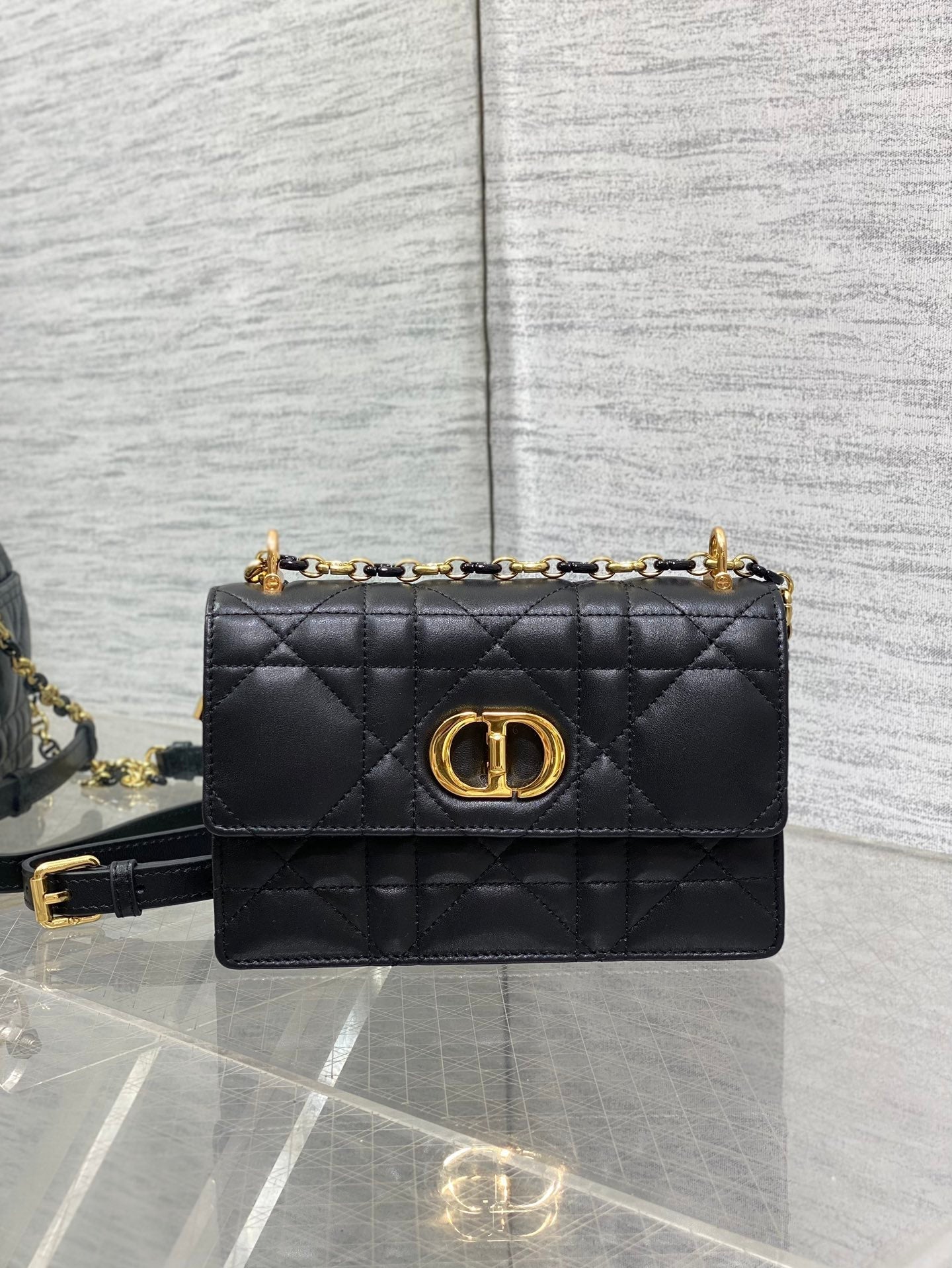 CD Miss Caro 17 Bag Black Calfskin 226490