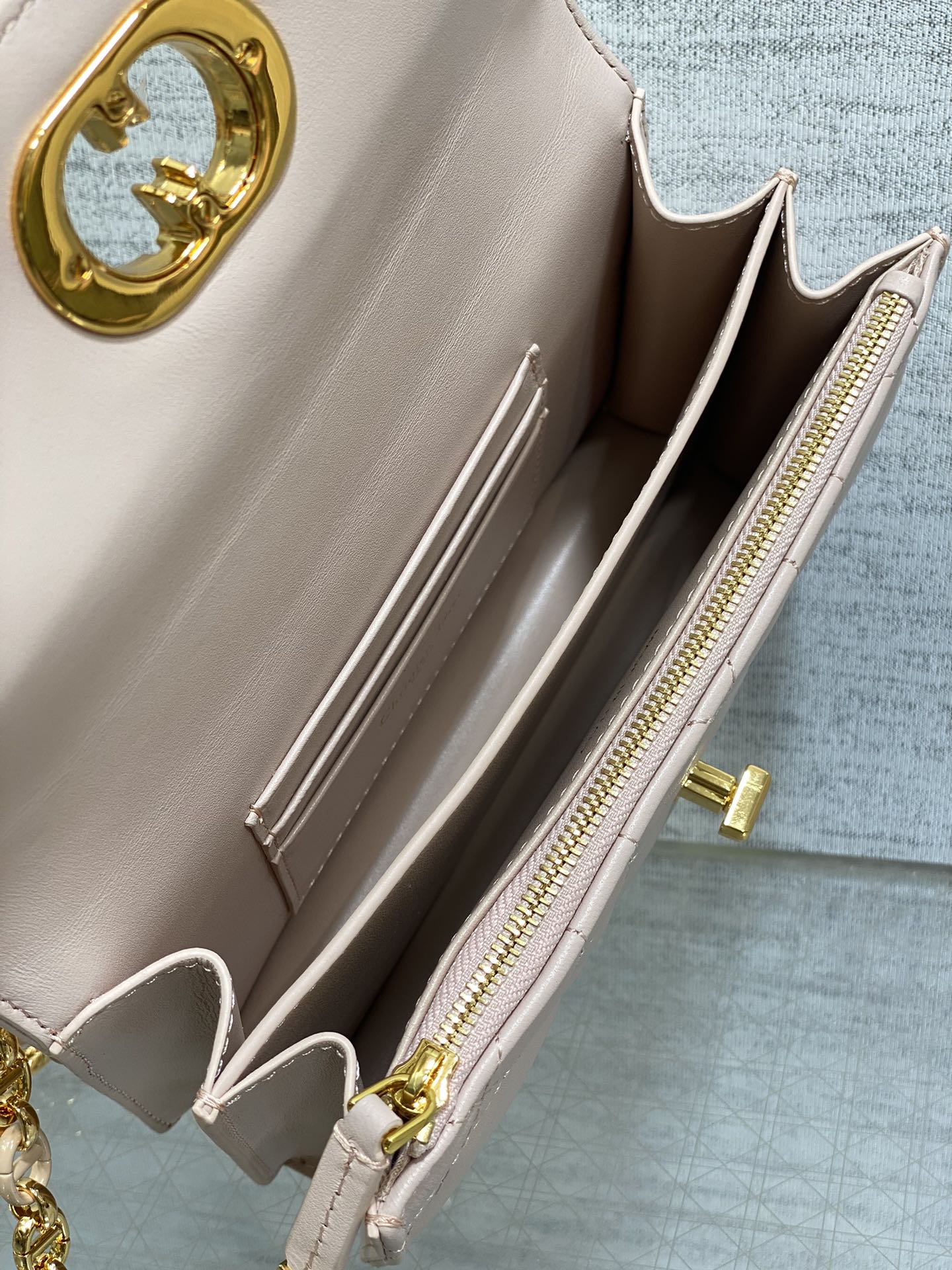 CD Miss Caro 17 Bag Pink Calfskin 226492