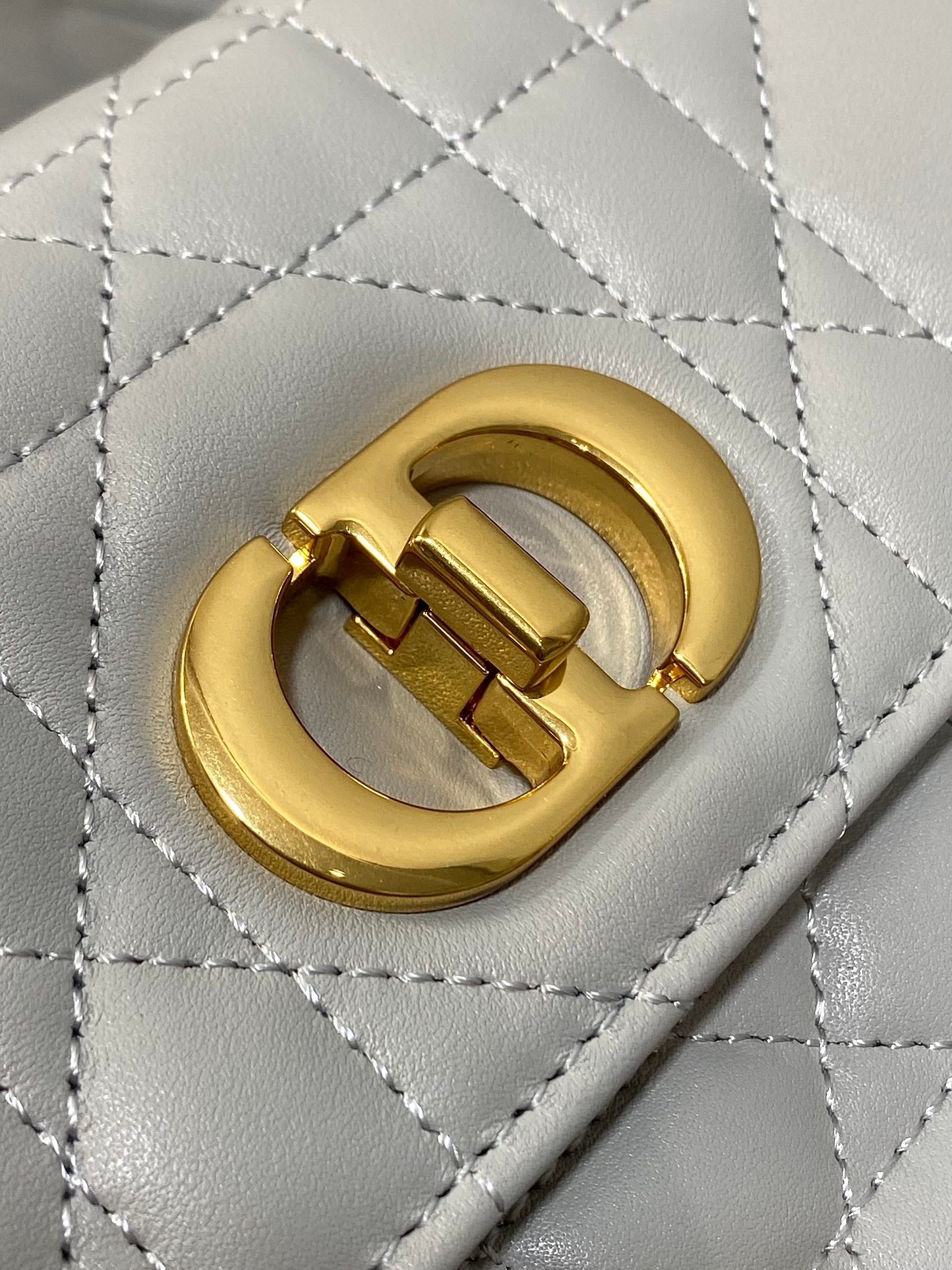 CD Miss Caro 17 Bag Ivory Calfskin 229252