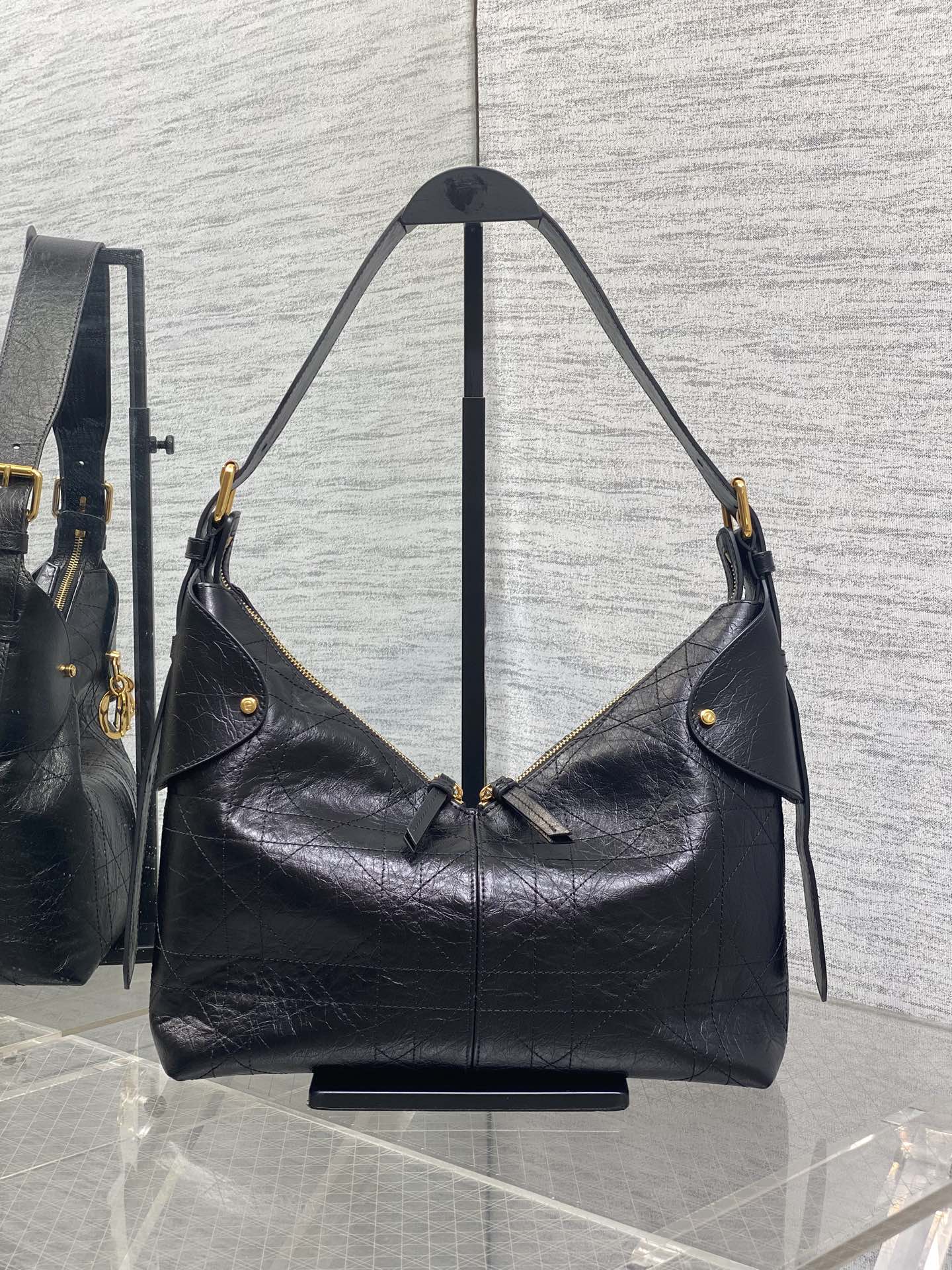 CD VOYAGE handbag 28 Black Crinkled Calfskin