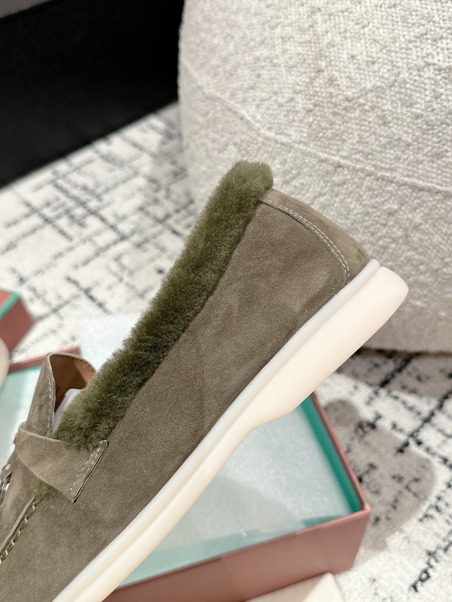 LP Summer Charms Walk Loafers In Light Brown Grey Mix Green Khaki Suede With Rabbit Fur Lining 985646