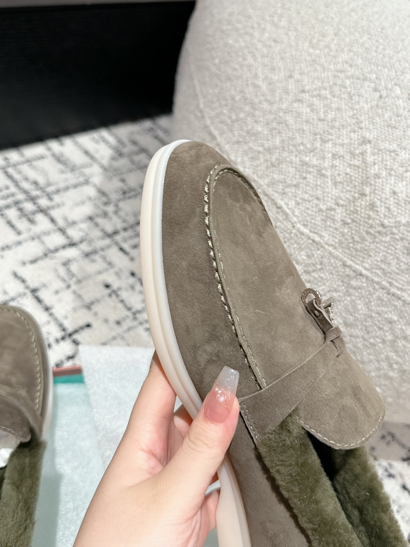 LP Summer Charms Walk Loafers In Light Brown Grey Mix Green Khaki Suede With Rabbit Fur Lining 985646