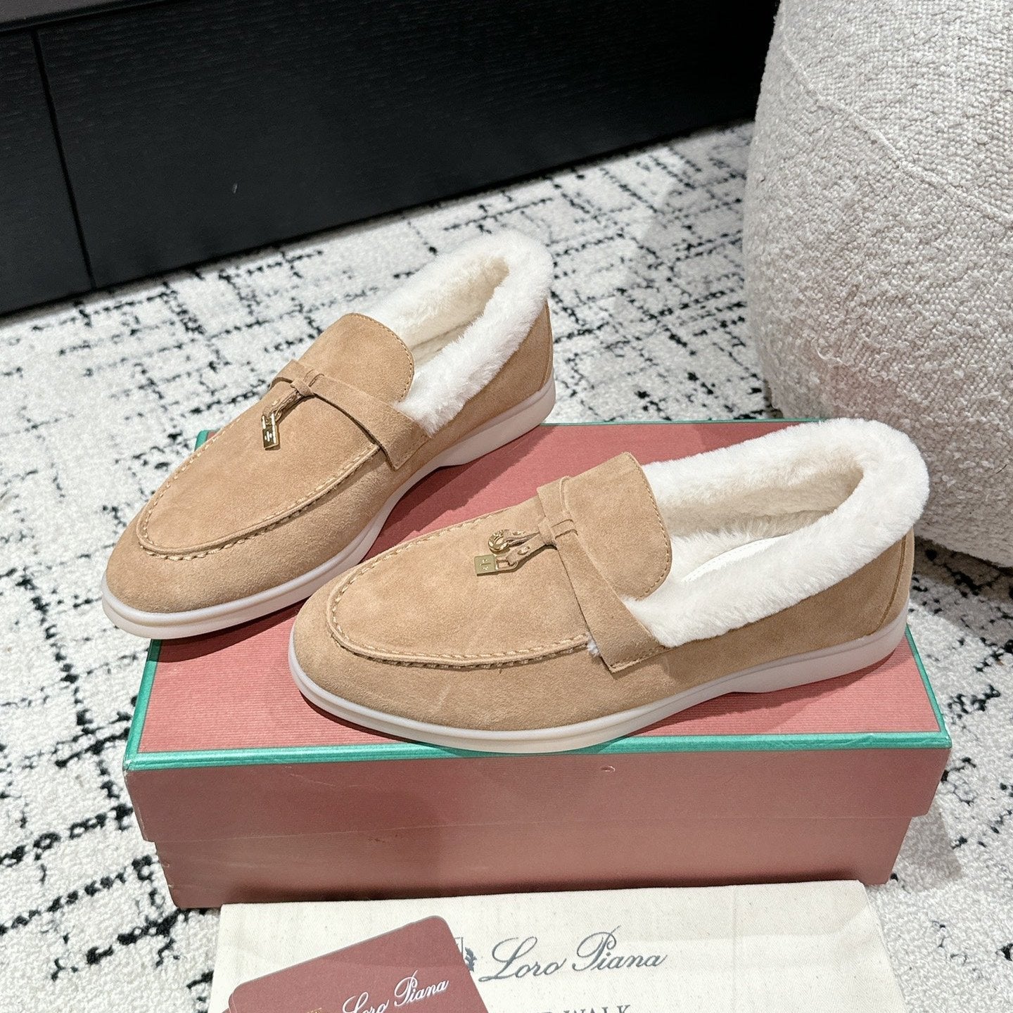 LP Summer Charms Walk Loafers In Dark Beige Mix White Suede With Rabbit Fur Lining 985652