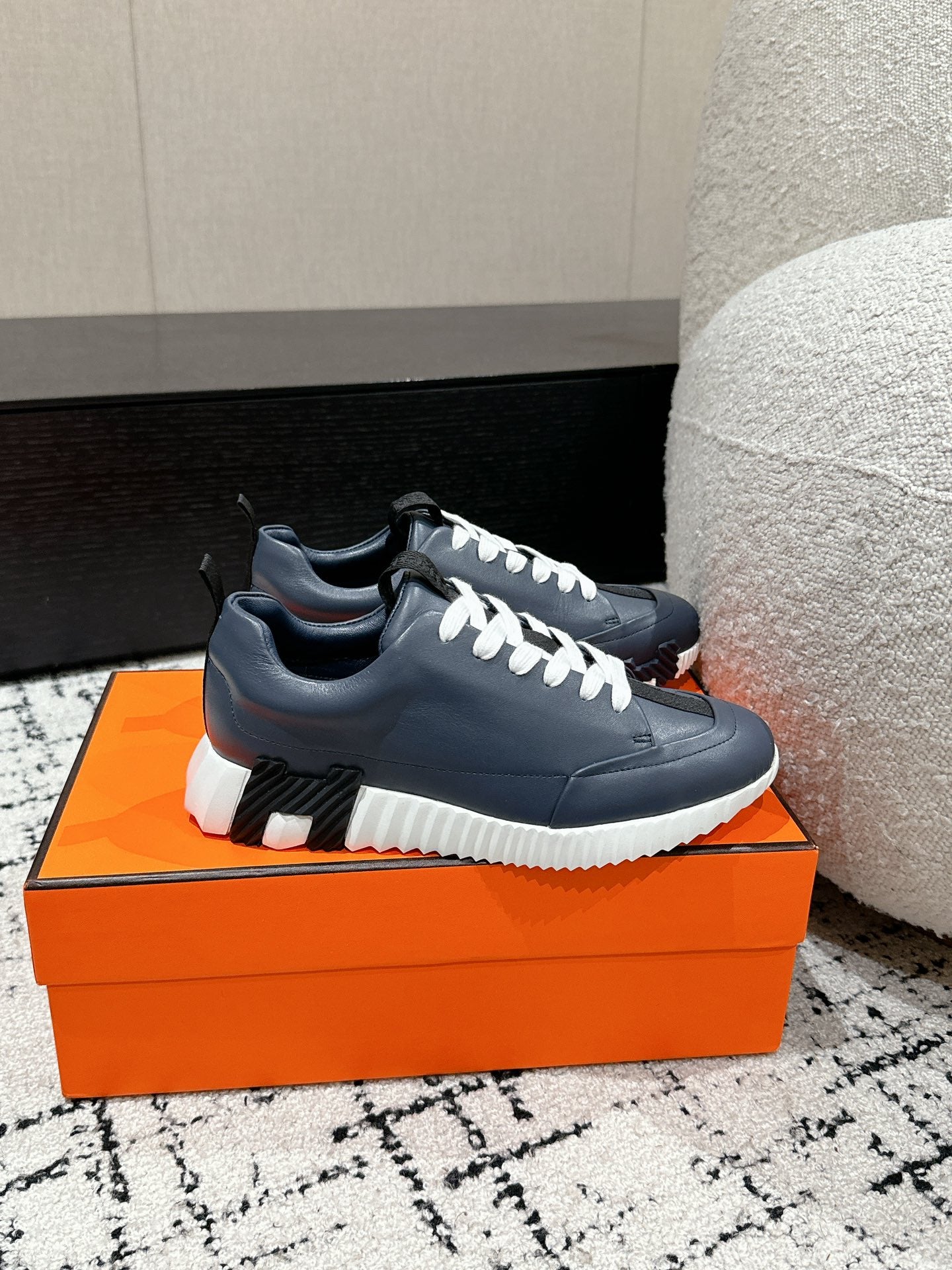 HM Jump Sneaker In Charcoal Blue Cowhide 985309