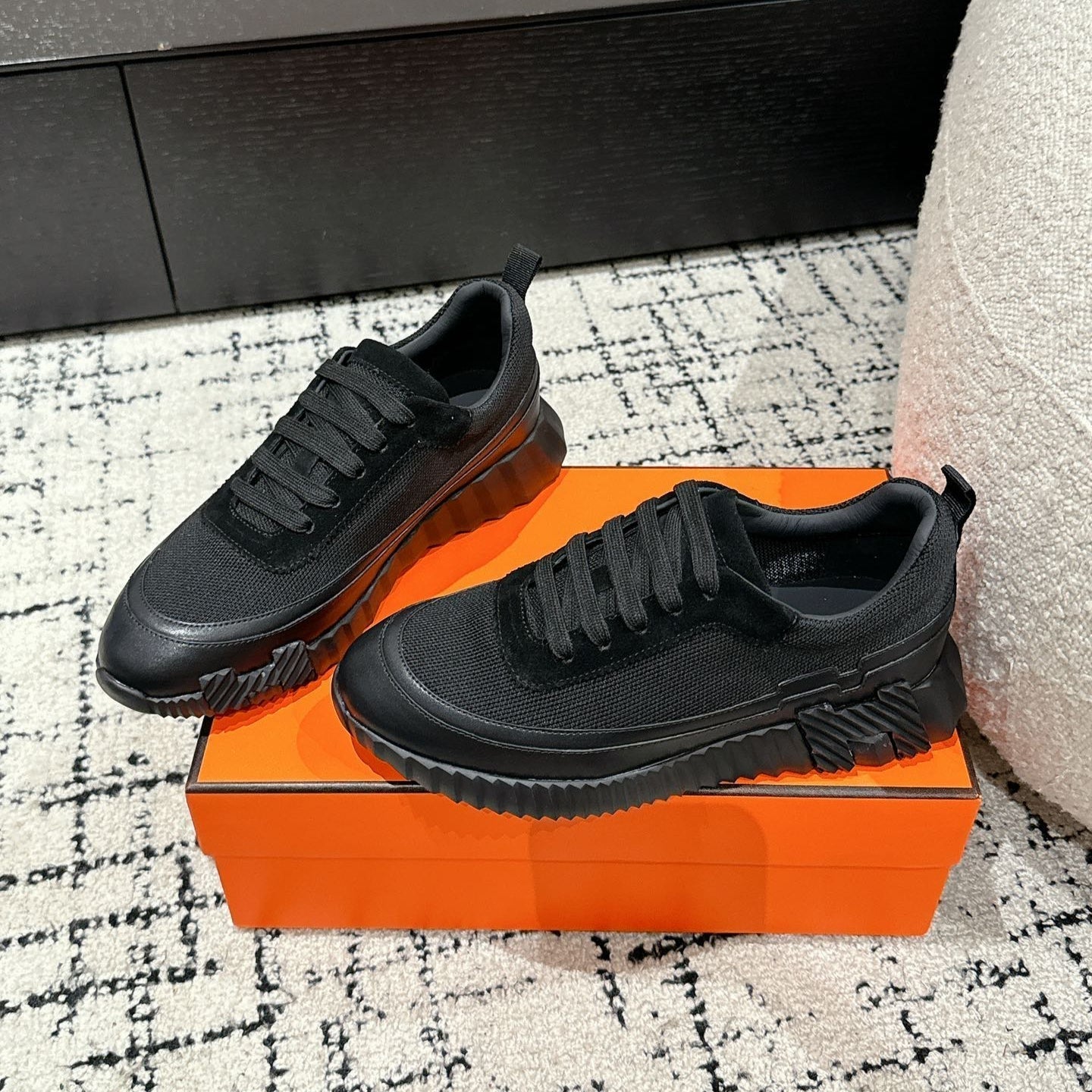 HM Sneaker In Black Mesh Fabric 985315