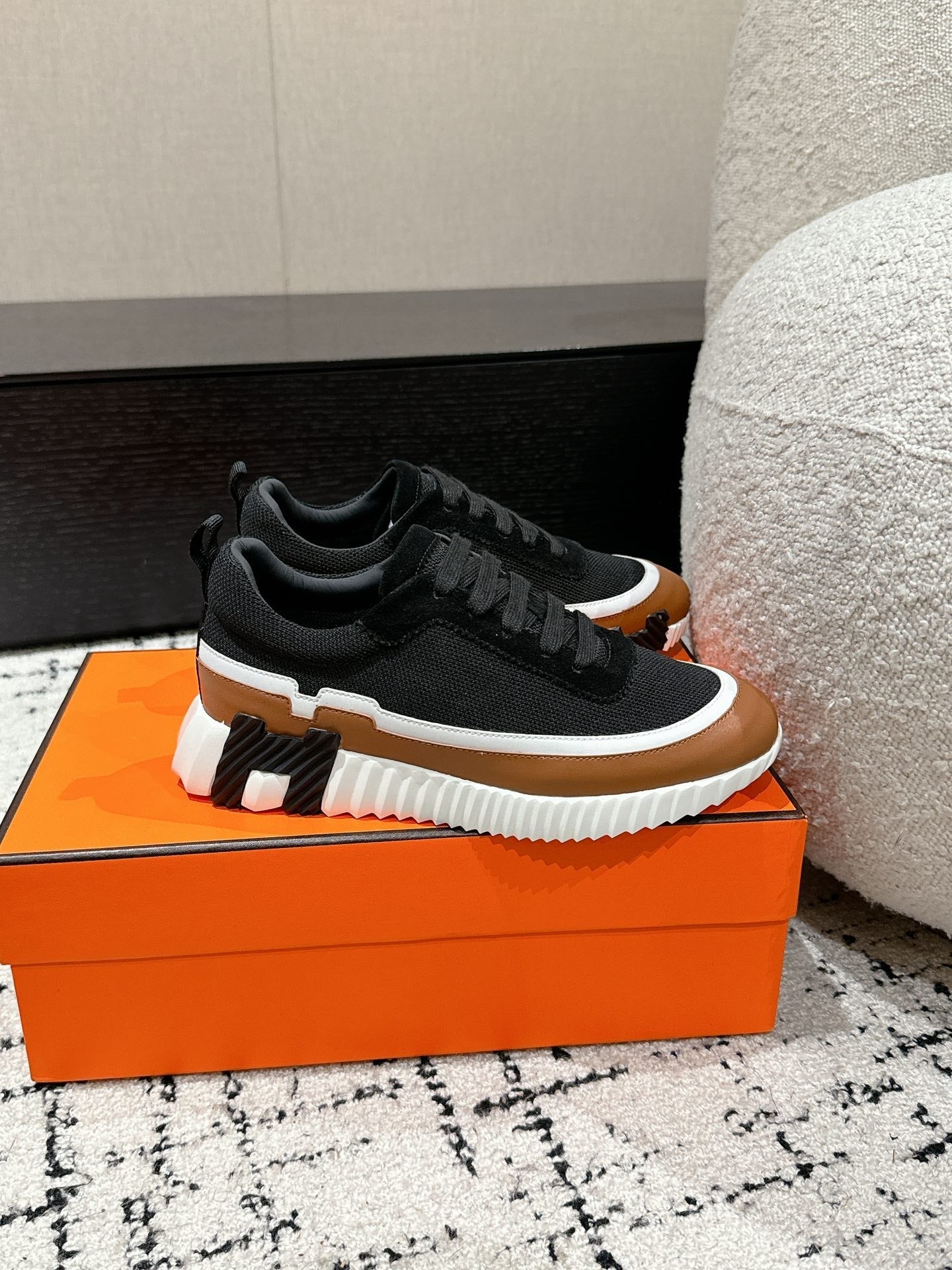 HM Sneaker In Black Mesh Fabric 985318