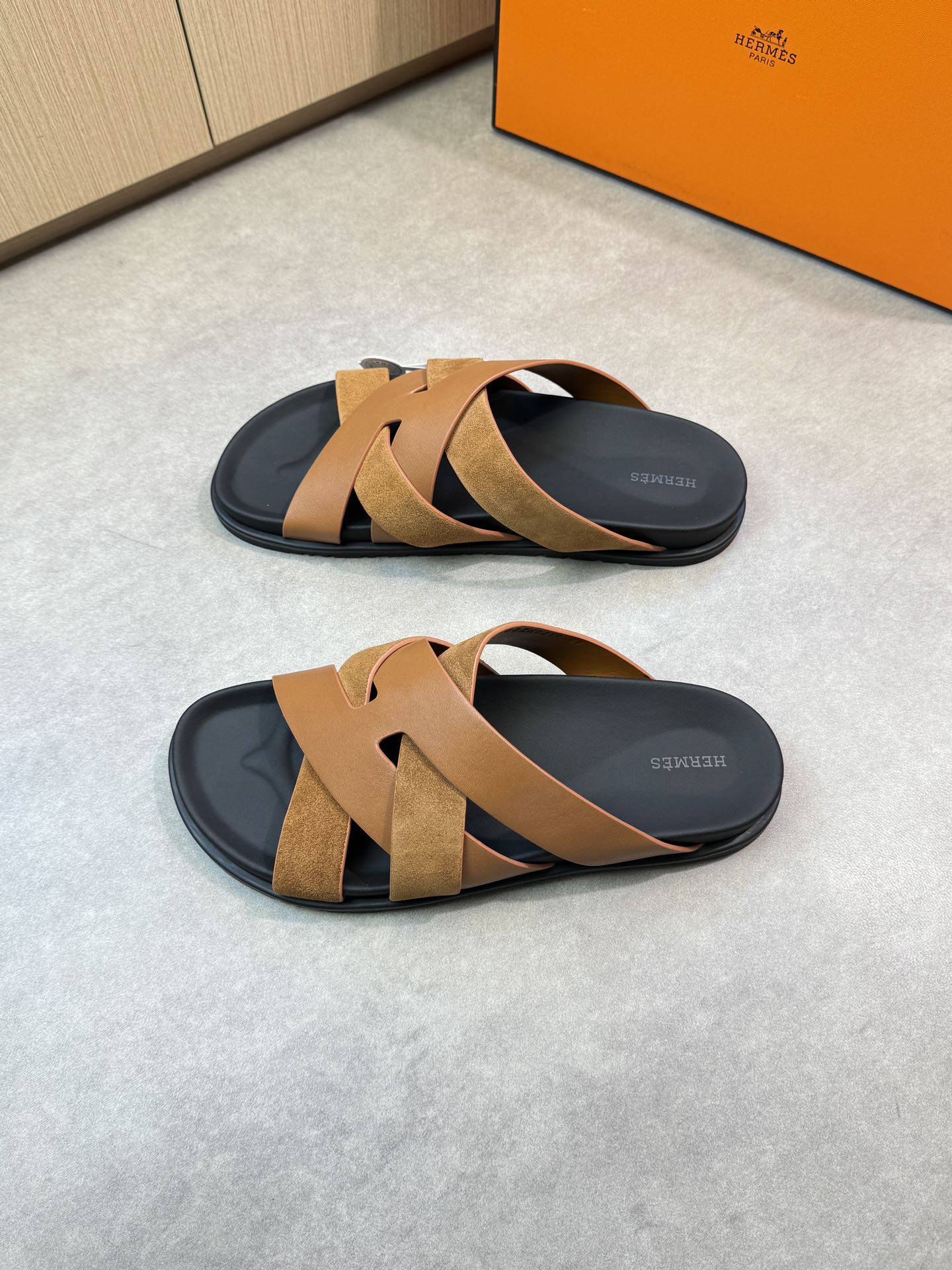 HM Men's Kazimir Slide Brown Calfskin Suede 603170