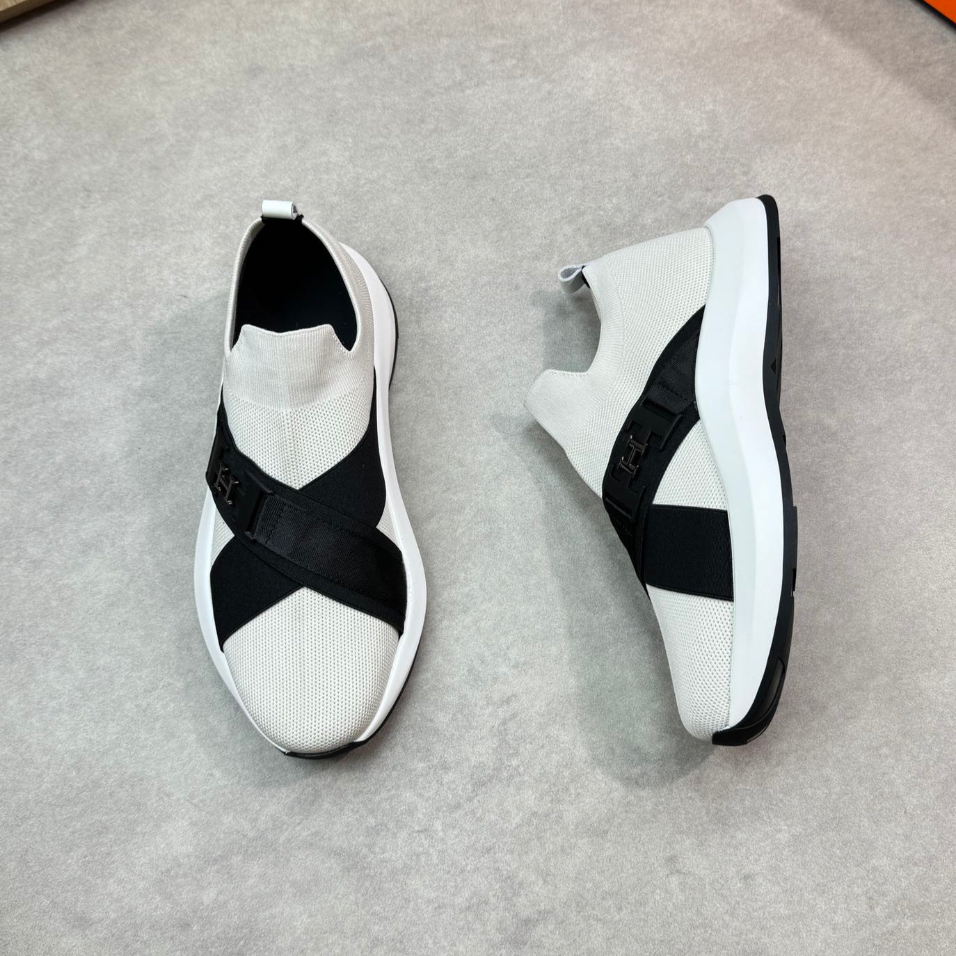 HM Men's Slip on Sneaker Black Knitted Fabric 643377