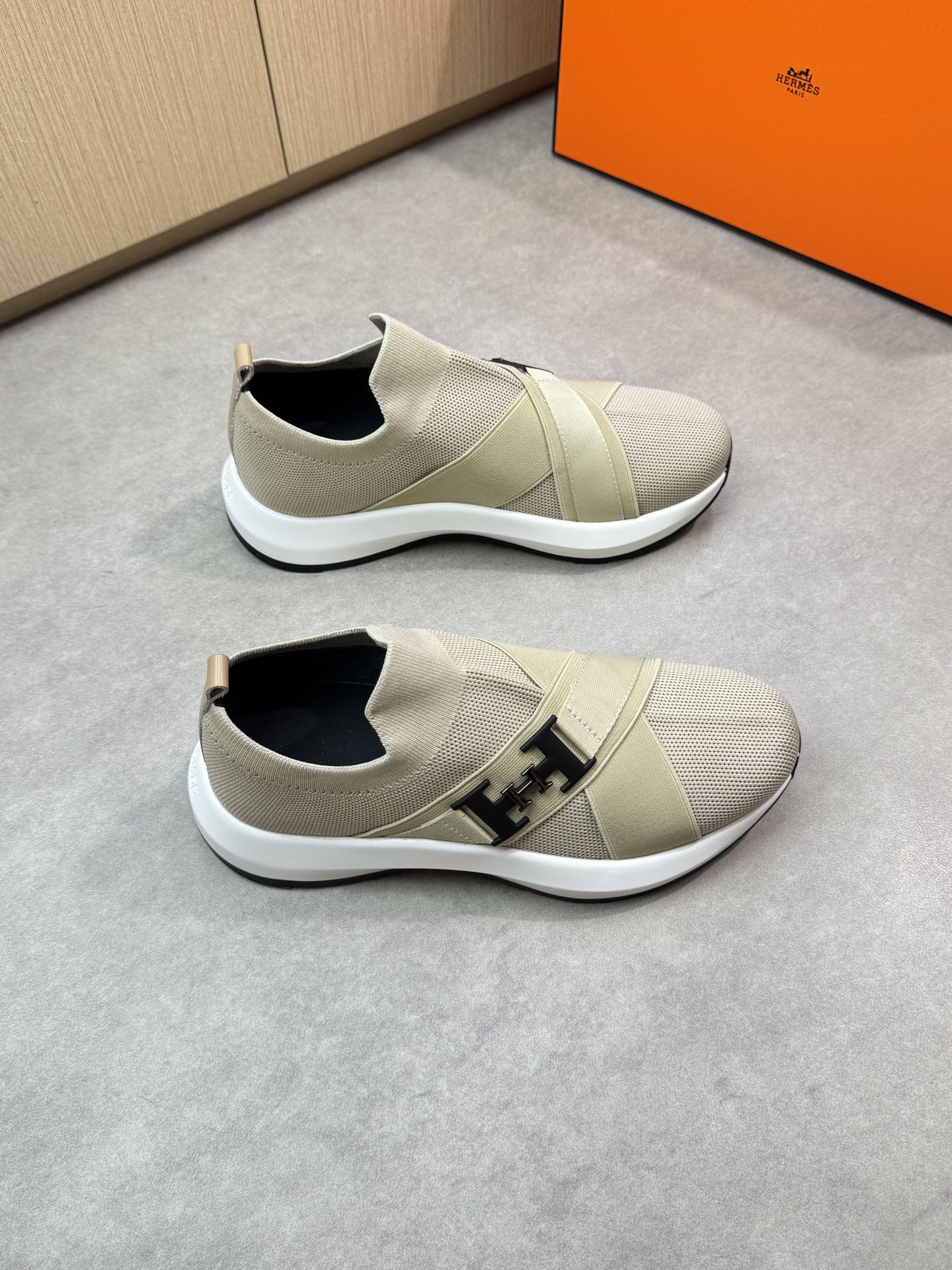 HM Men's Slip on Sneaker Beige Knitted Fabric 643378