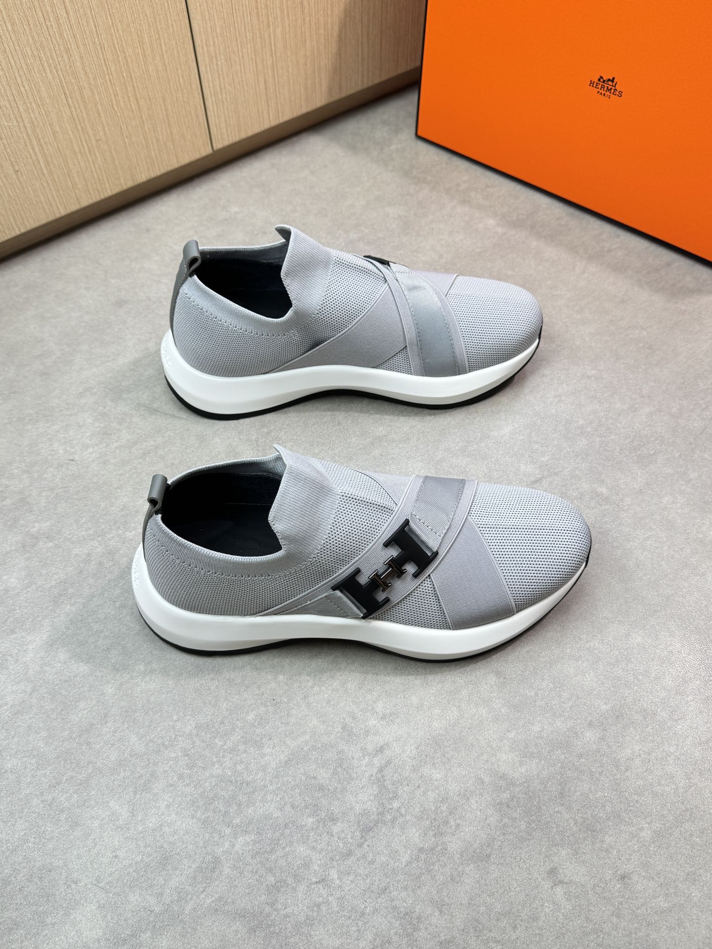 HM Men's Slip on Sneaker Grey Knitted Fabric 643379