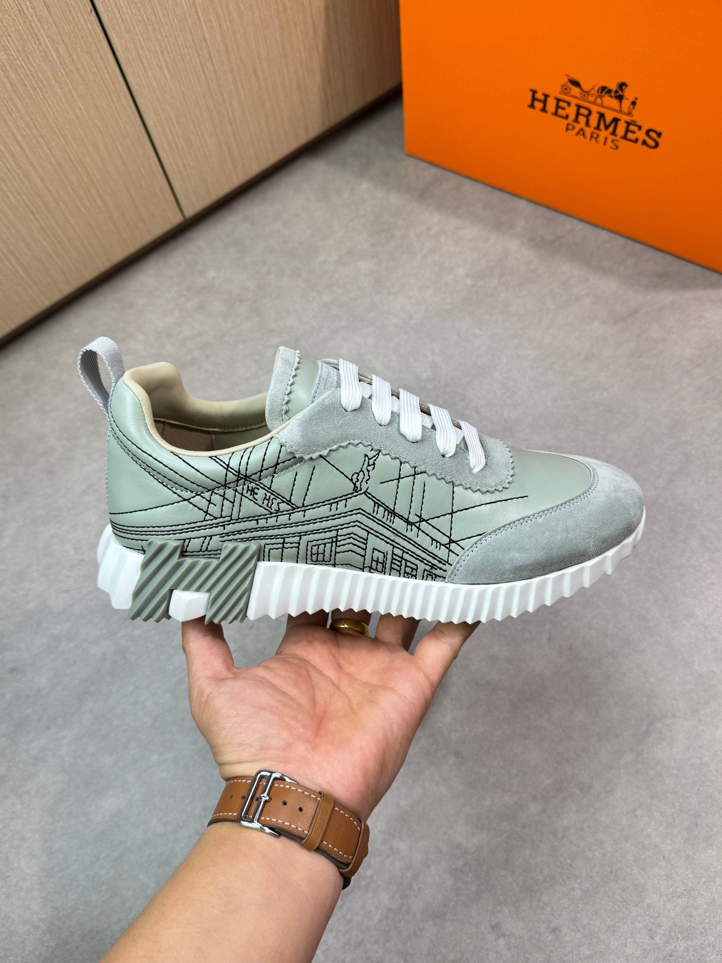 HM Men's Bouncing Sneaker Pastel Green Calfskin Suede 696023