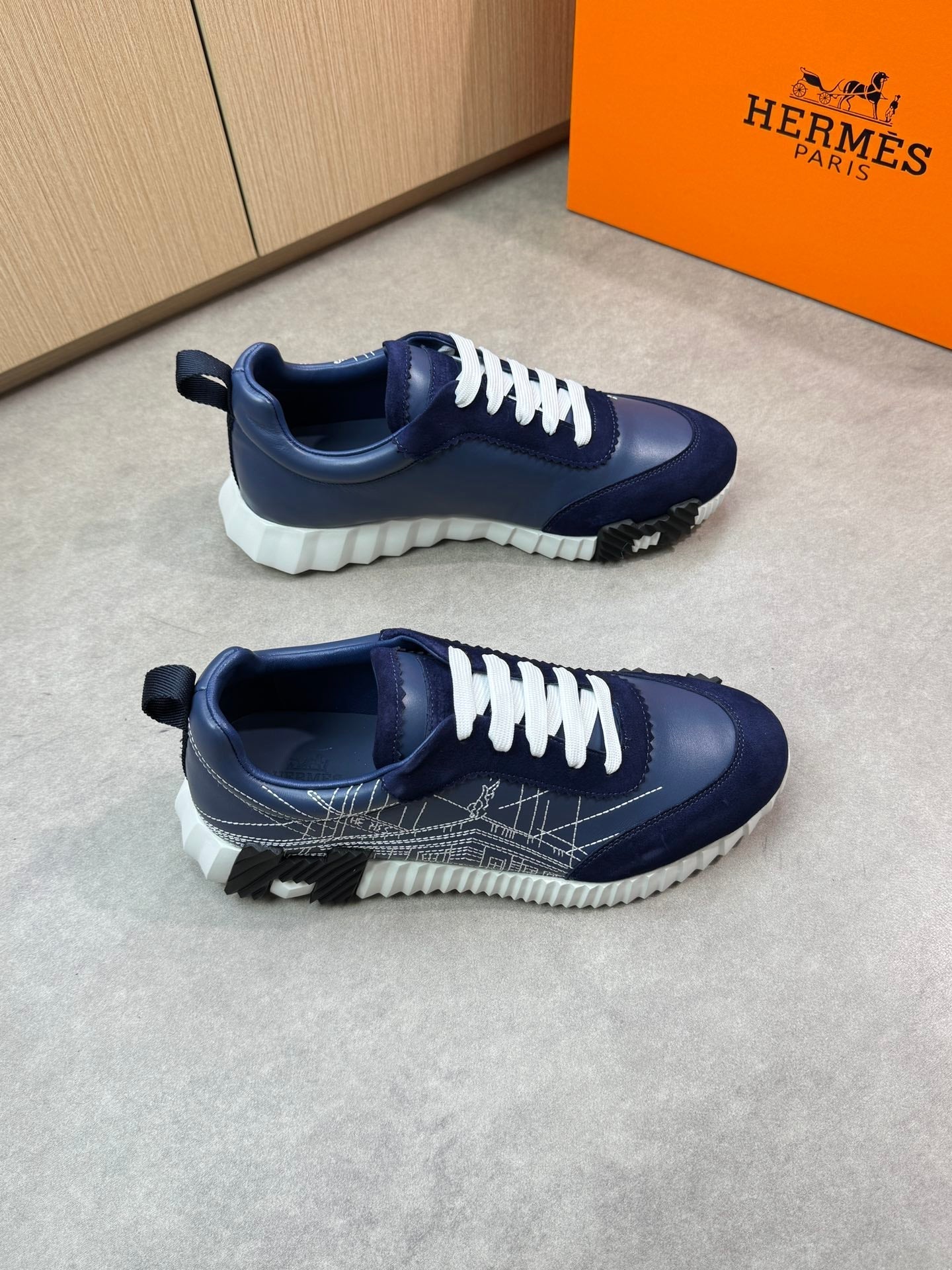 HM Men's Bouncing Sneaker Navy Blue Calfskin Suede 696024