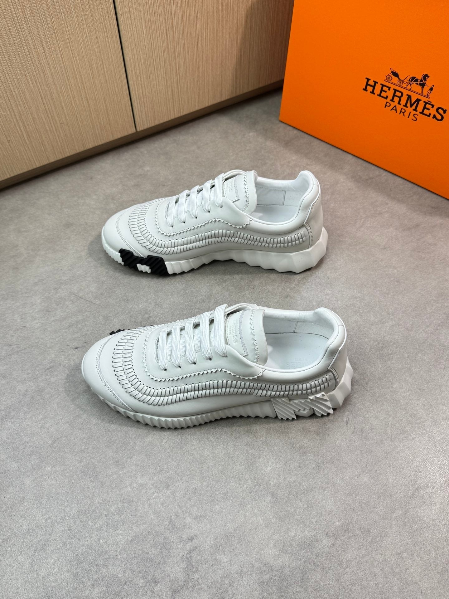 HM Men's Bouncing Sneaker White Calfskin 696026