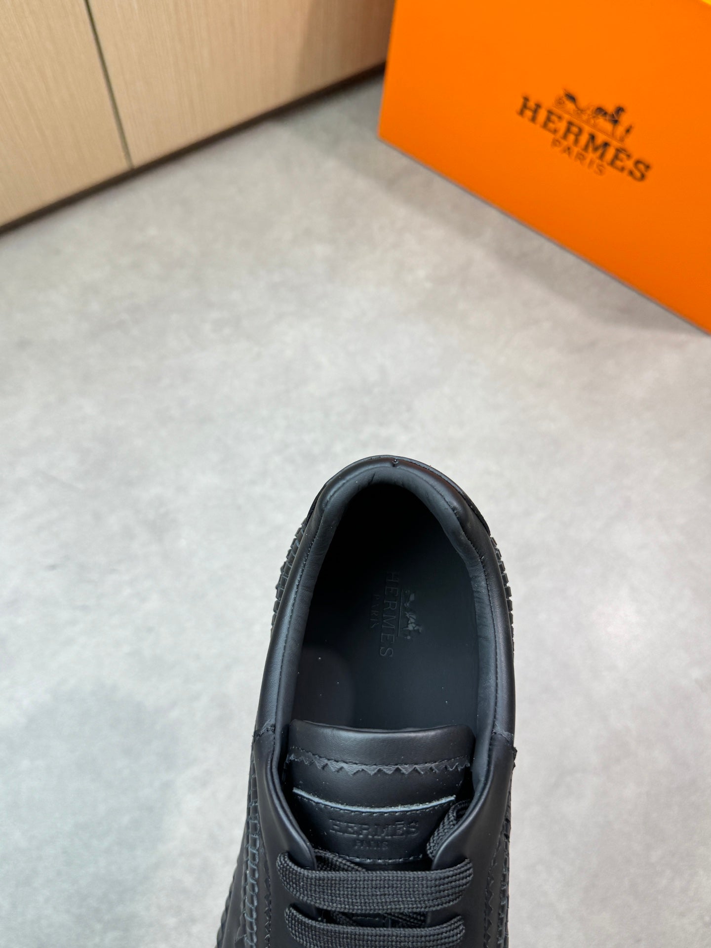 HM Men's Bouncing Sneaker Black Calfskin 696029