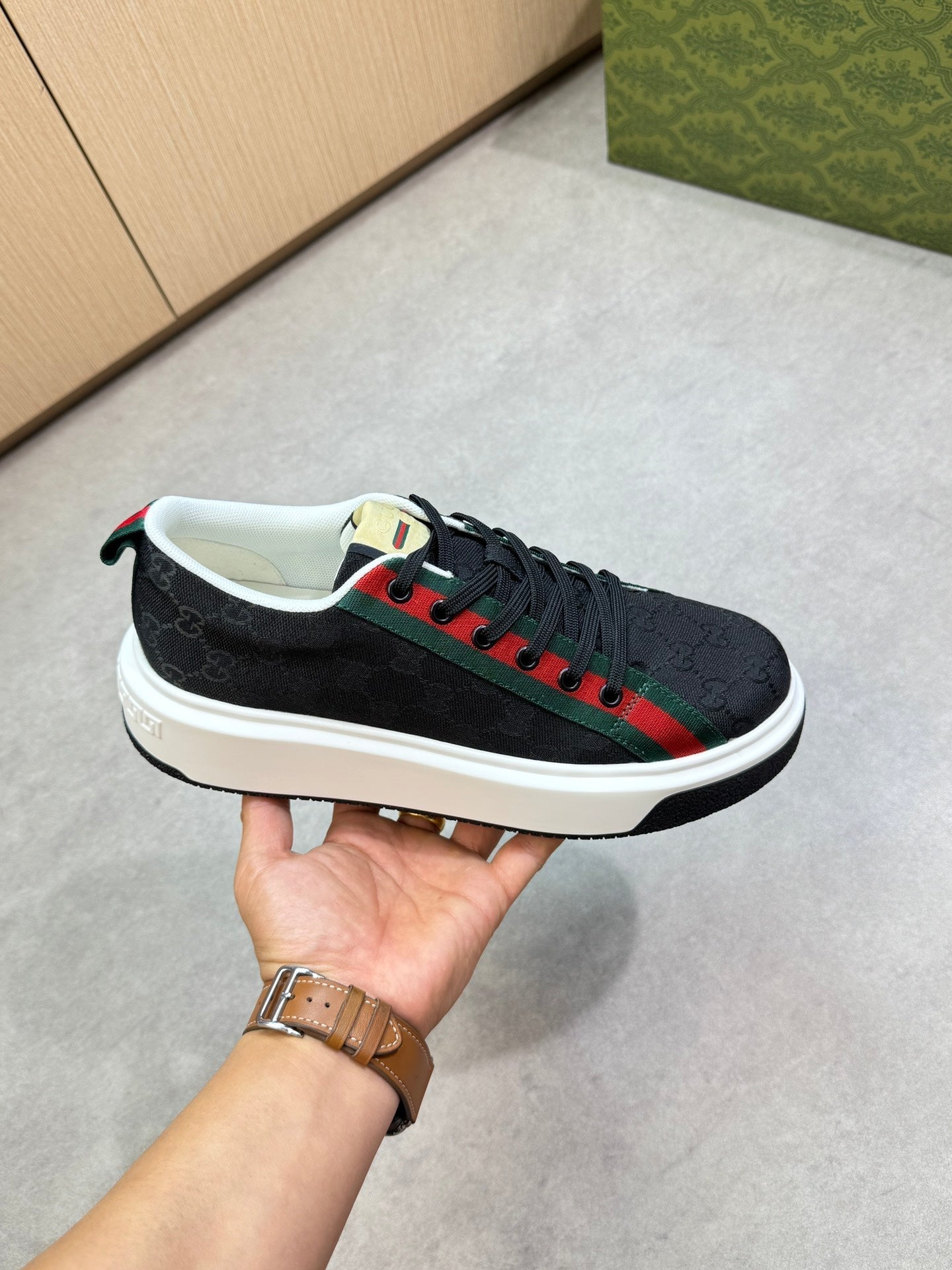 GG Men's Web Sneaker Black Canvas 722441