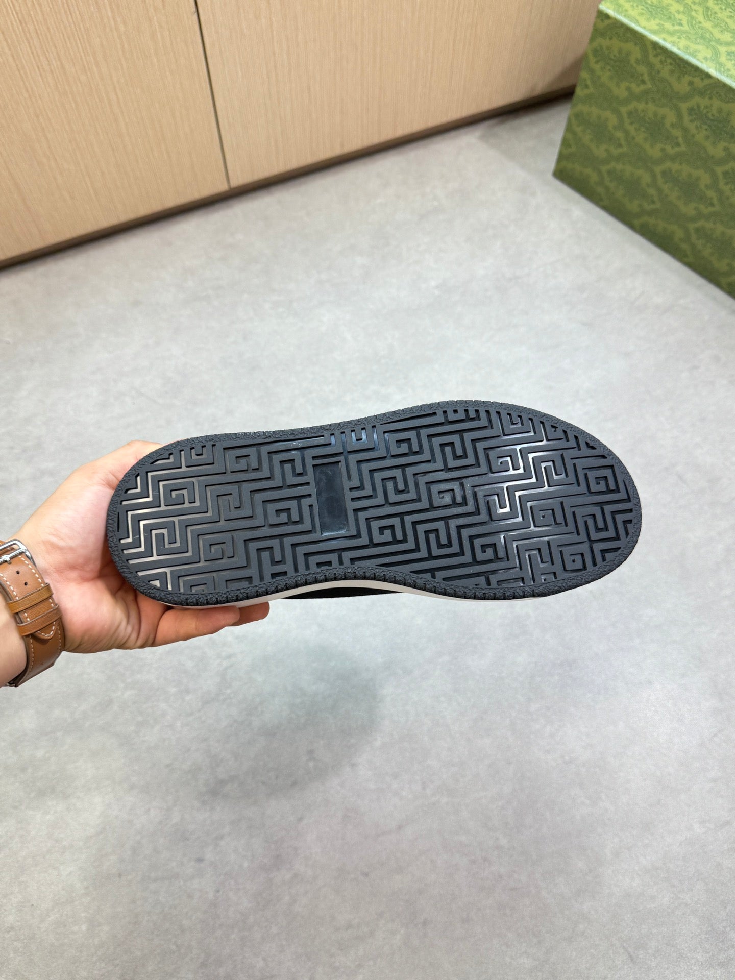 GG Men's Web Sneaker Black Canvas 722441