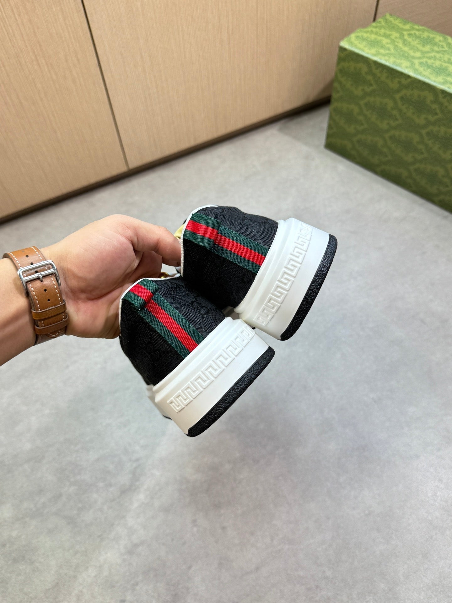 GG Men's Web Sneaker Black Canvas 722441