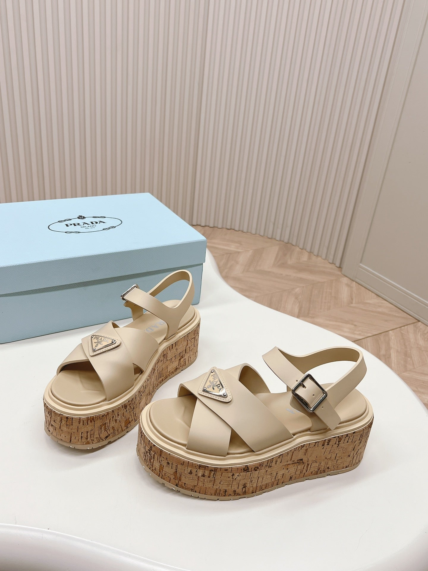 PRA WEDGE PLATFORM SANDALS BEIGE CALFSKIN