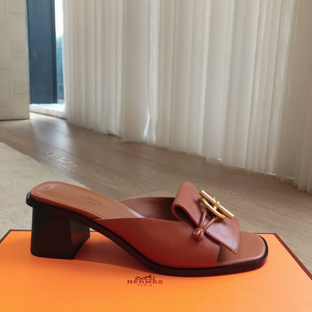 ILOT 45 SANDAL CARAMEL CALFSKIN